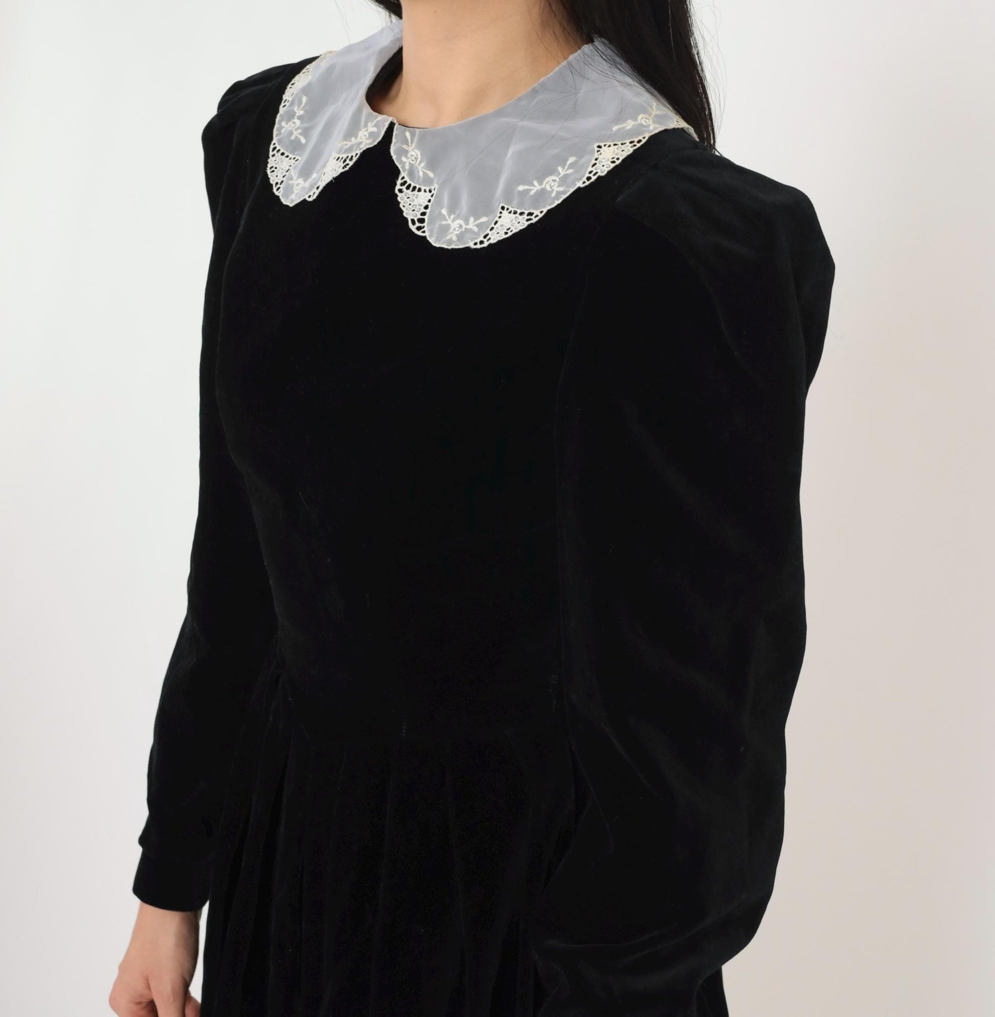 80s Laura Ashley Mother and Child Black Velvet Midi Dress White Lace Collar Extra Small