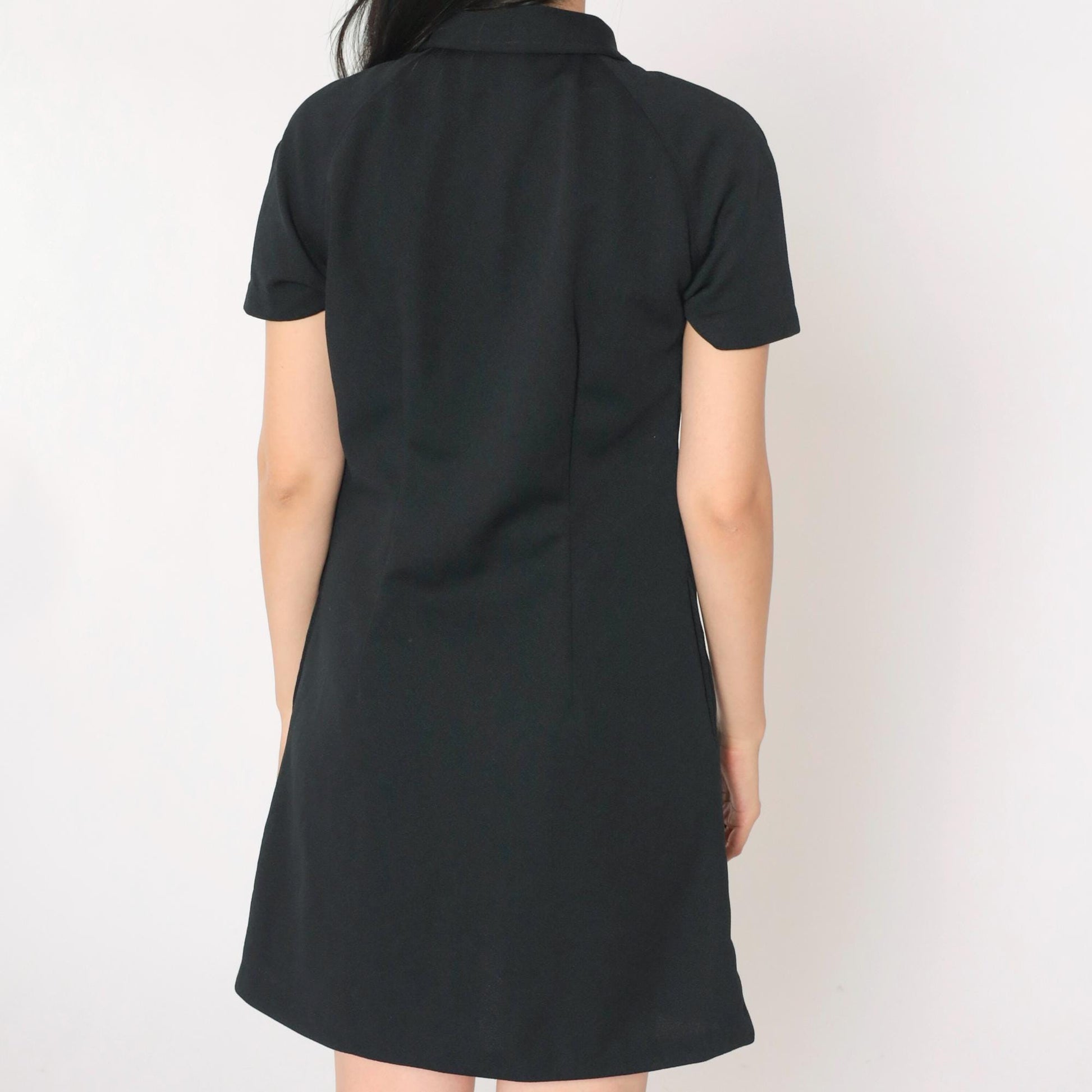 1960s Black Shift Mini Dress Front Zipper Short Sleeve Small S