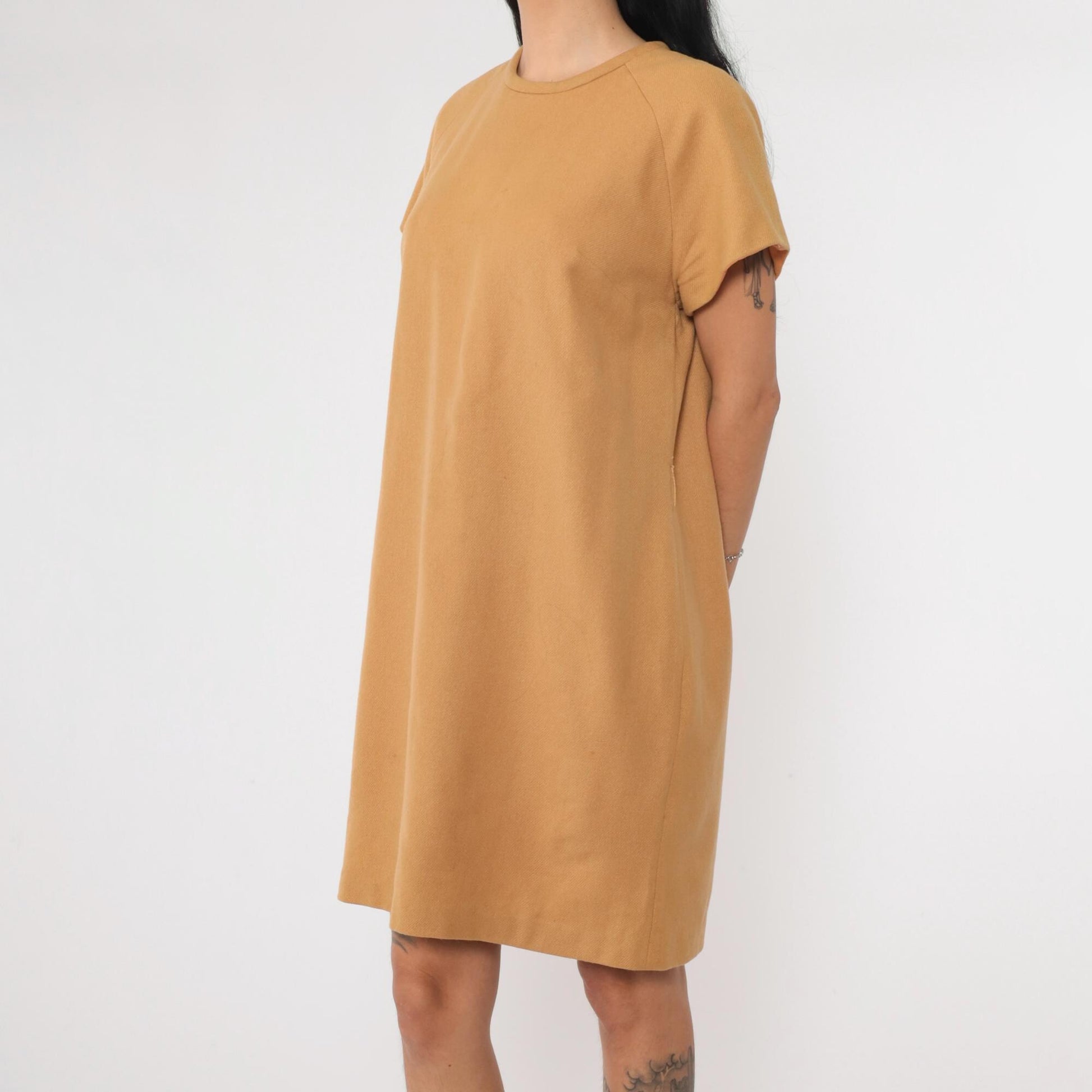 60s Tan Wool Shift Dress Mini Length Short Sleeve Rear Zip Medium