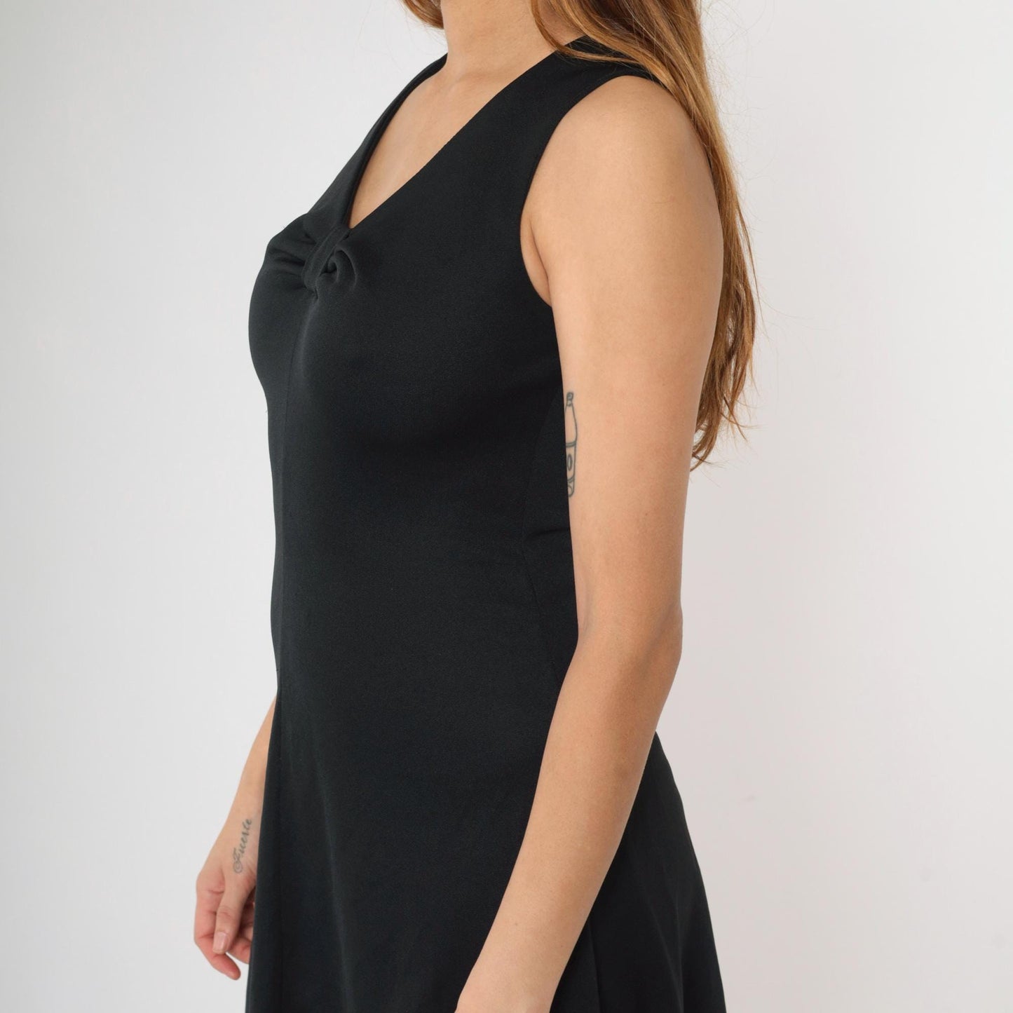 1960s Black Mini Shift Dress Sleeveless A-Line V-Neck Small
