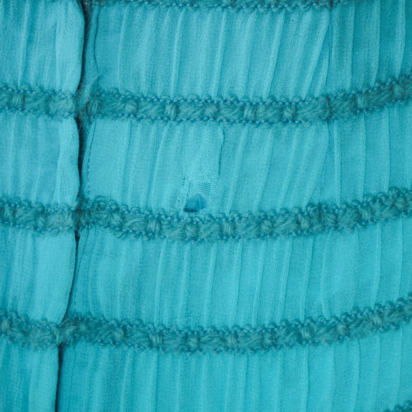 1960s Blue Appliqué Yarn Striped Sleeveless Sheath Cocktail Dress Extra Small