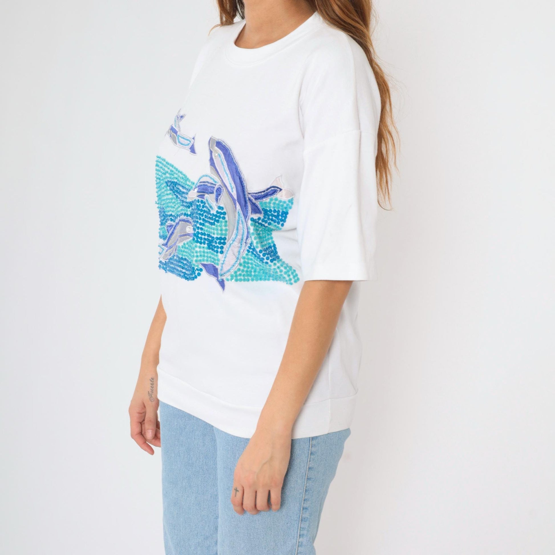 90s Sequin Dolphin Graphic T-Shirt Embroidered Rhinestone White Medium M