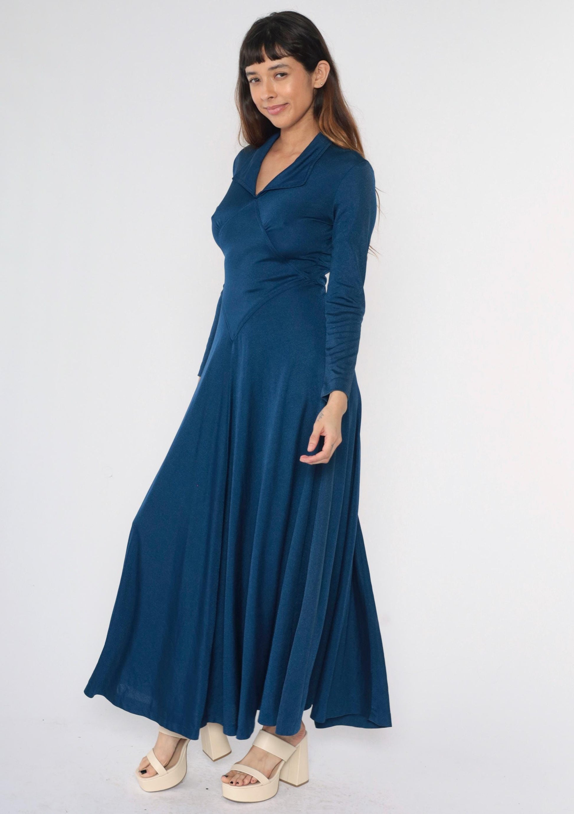 70s Navy Maxi Dress Long Sleeve Wide Collar Diamond Waist Small Medium