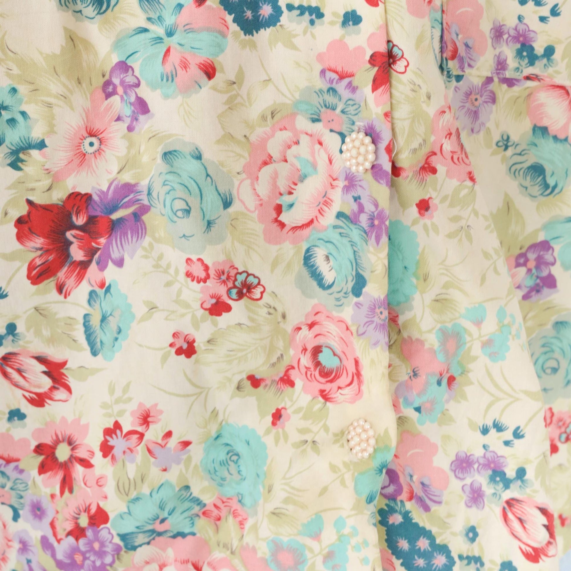 90s Judy Knapp Floral Button Up Blouse Pearl Cluster Off-White Pink Blue Small
