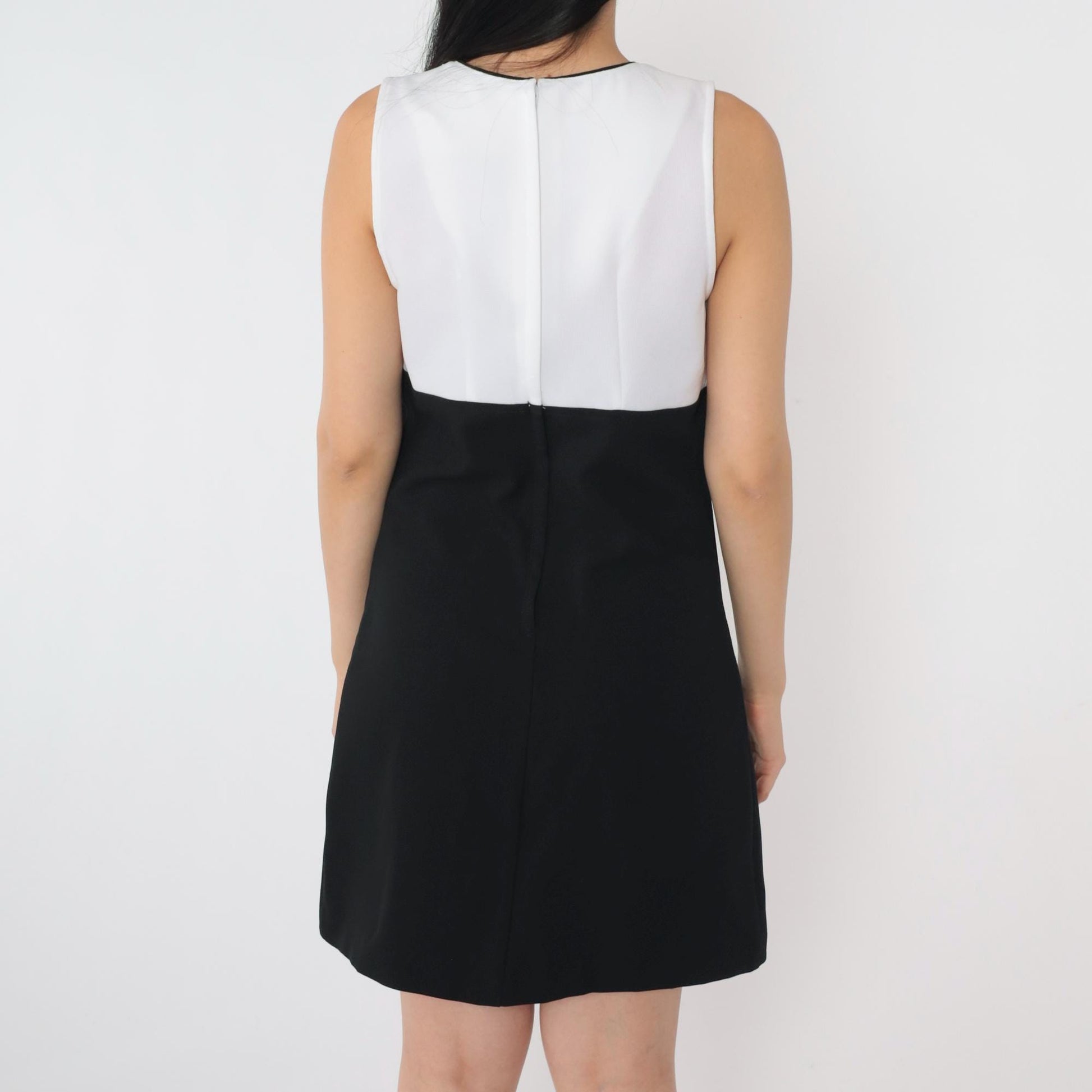 90s A. Byer California Black White Mini Dress Empire Waist V Neck Small S