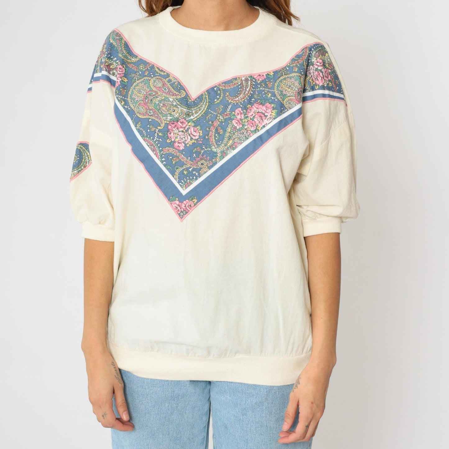 90s Cream Paisley Floral Blouse Short Sleeve Banded Hem Large L