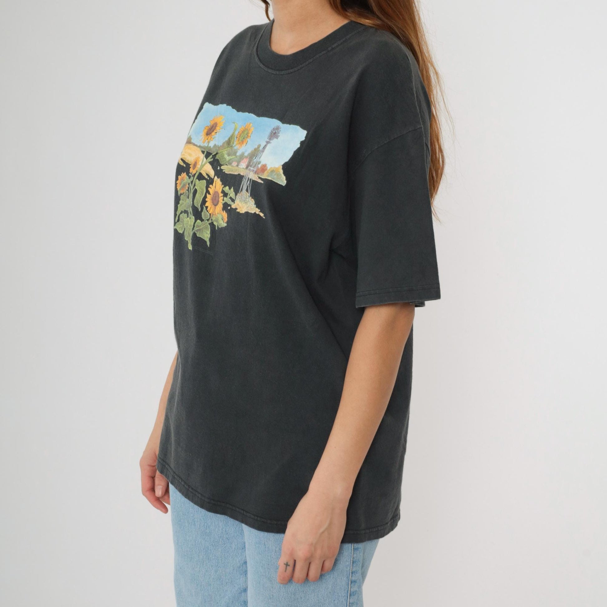 Y2K Farm Windmill Sunflower Graphic T-Shirt Black Cotton Crewneck Medium