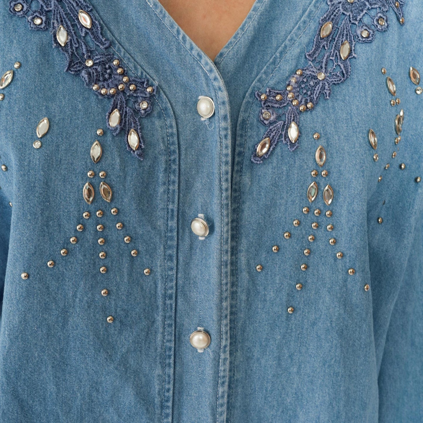 90s Blue Denim Beaded Button-Up Shirt Lace Applique Western V-Neck Extra Large