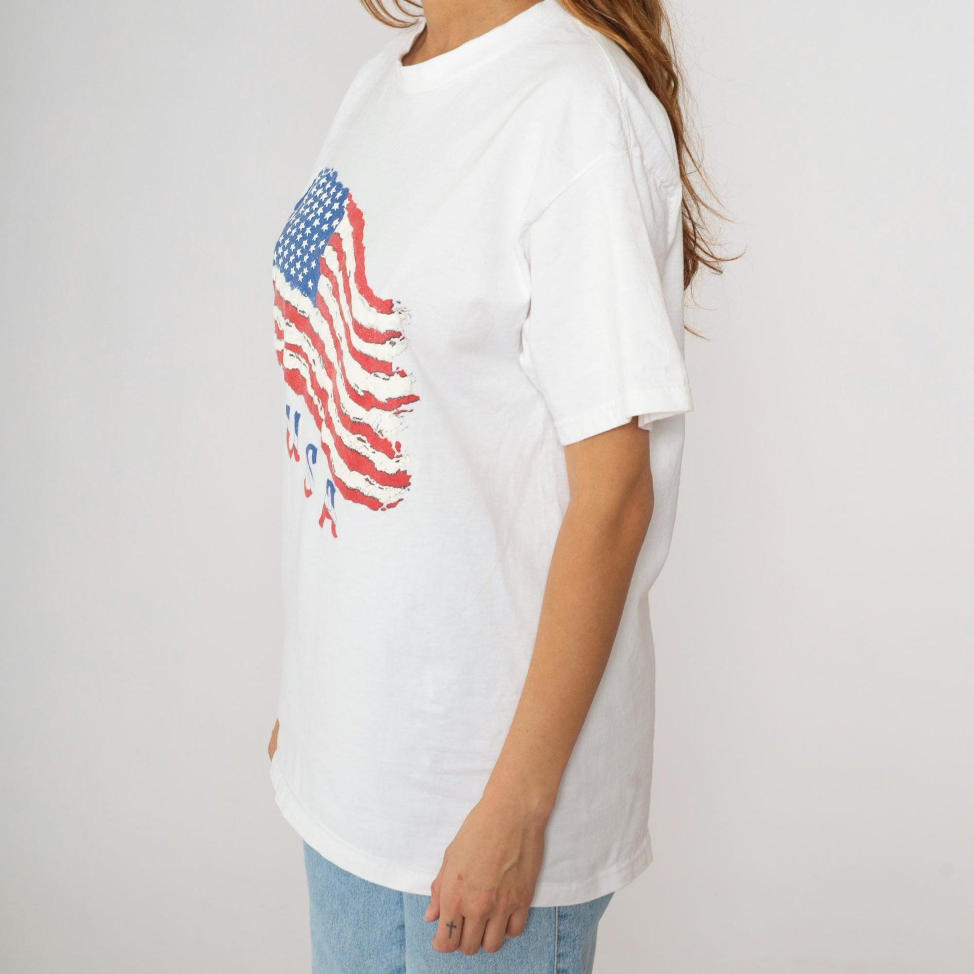 90s American Flag USA Graphic T-Shirt Fruit of the Loom White Crewneck Medium