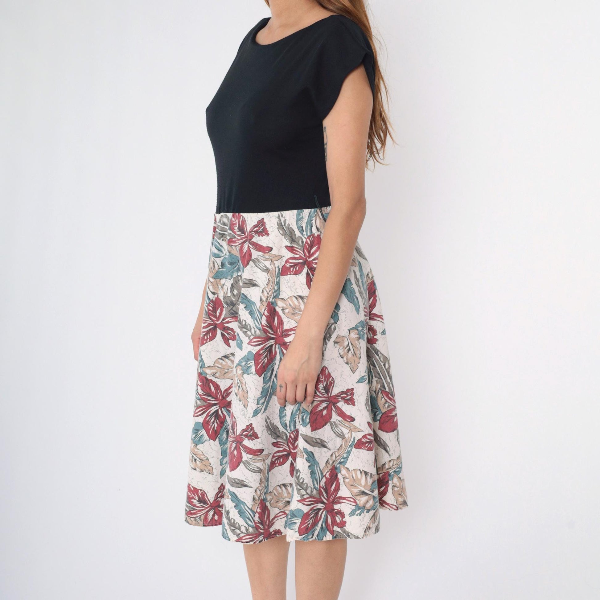 80s Tropical Floral Midi Dress Black Bodice Cap Sleeve V-Back Medium M