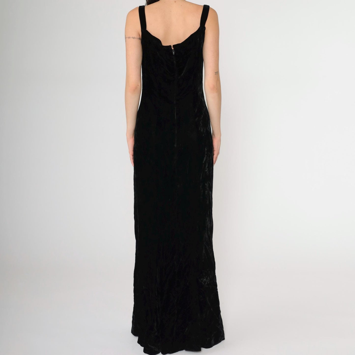 90s Black Velvet Maxi Dress Rosette Sweetheart Neckline Sleeveless Small