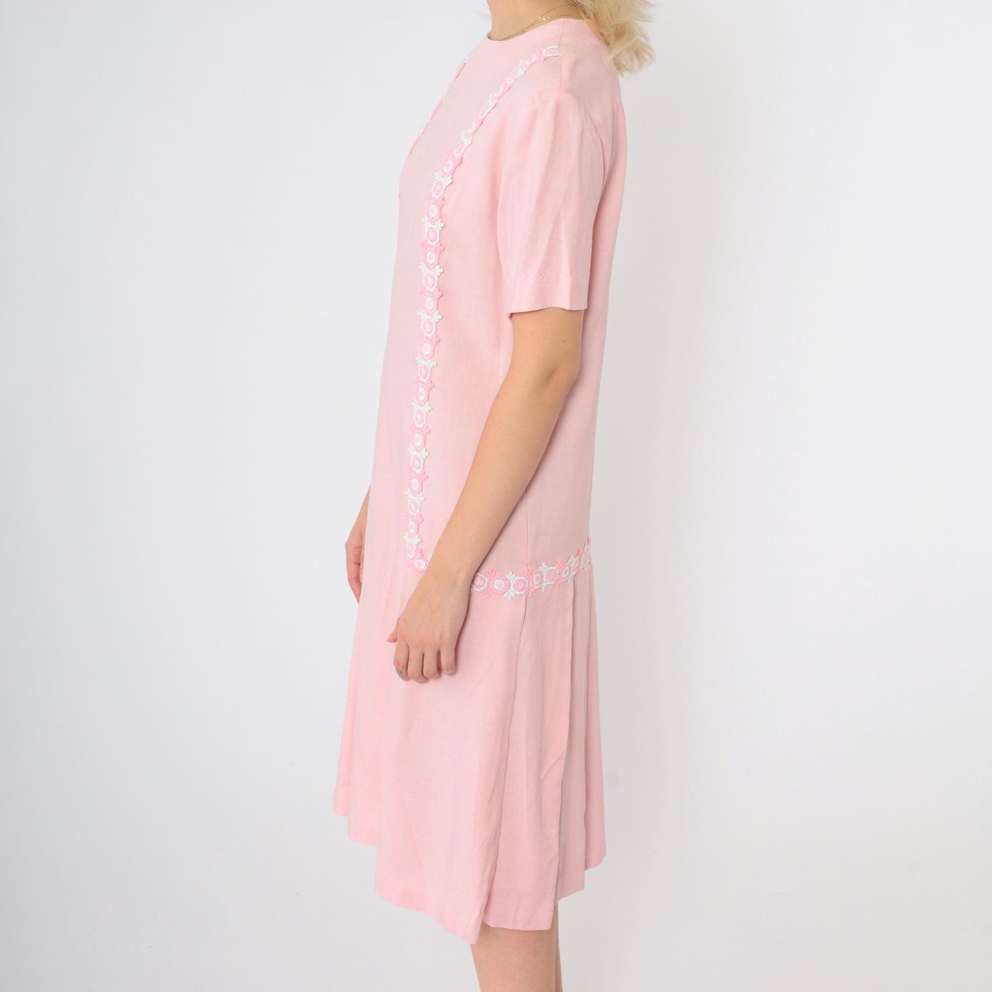60s Pink Mod Shift Dress Embroidered Daisy Trim Drop Waist Small S