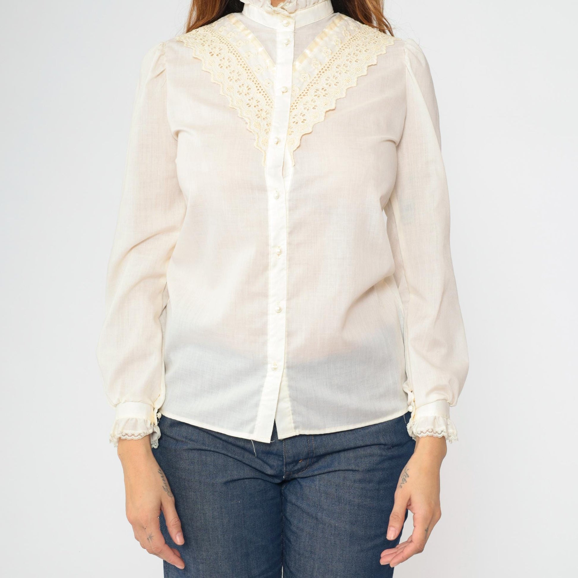 80s Cream Eyelet Lace Blouse Pearl Buttons Puff Sleeves Small