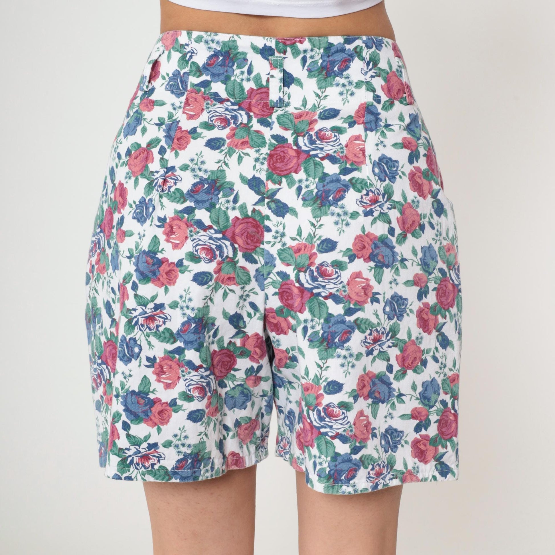 90s A. Byer White Floral Pleated High-Waisted Shorts Cotton Medium