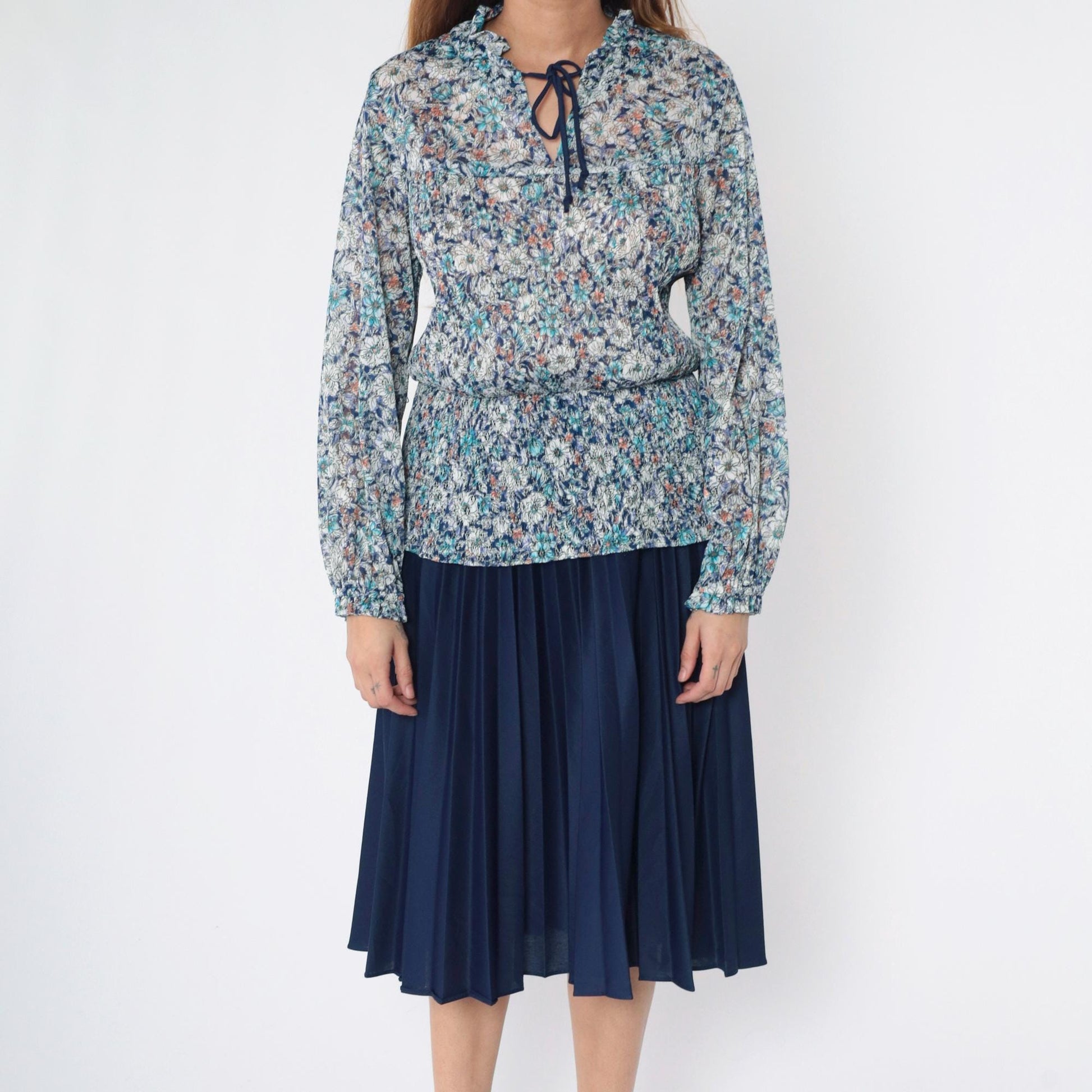 70s Blue Floral Lace Midi Dress Long Sleeve Ruffle Collar Smocked Waist Medium Large