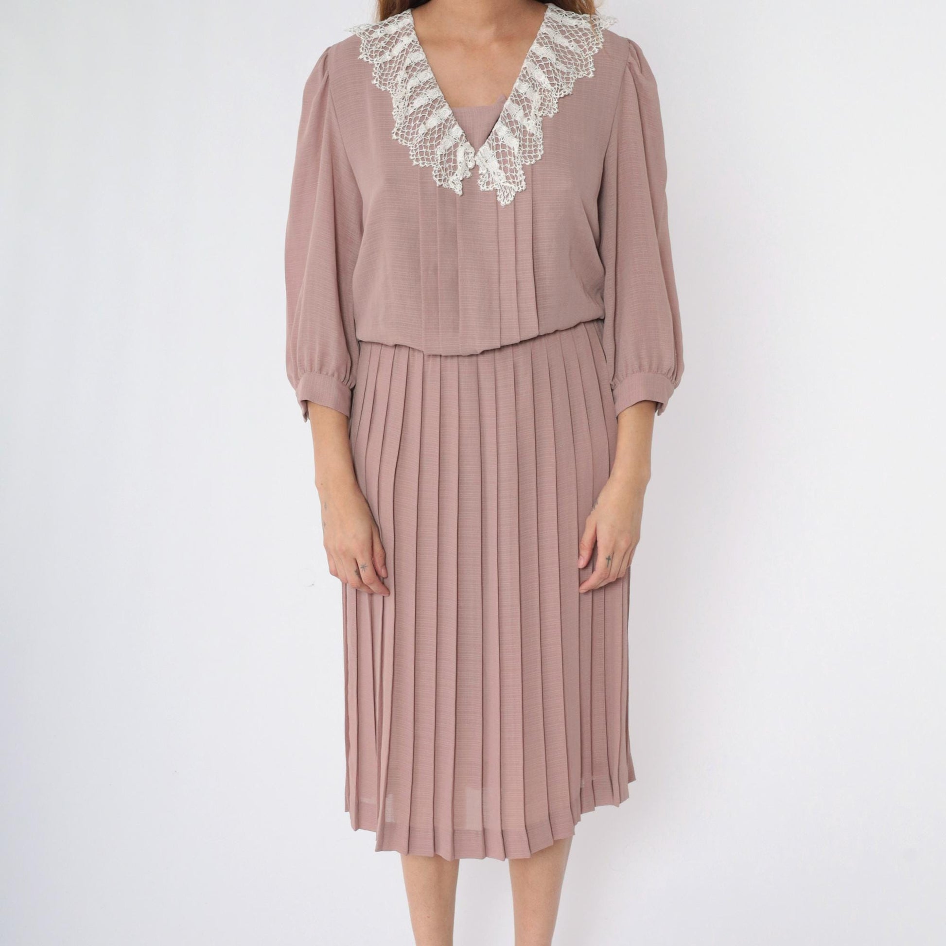 80s Mauve Pleated Midi Dress Lace Collar Long Sleeve Medium M