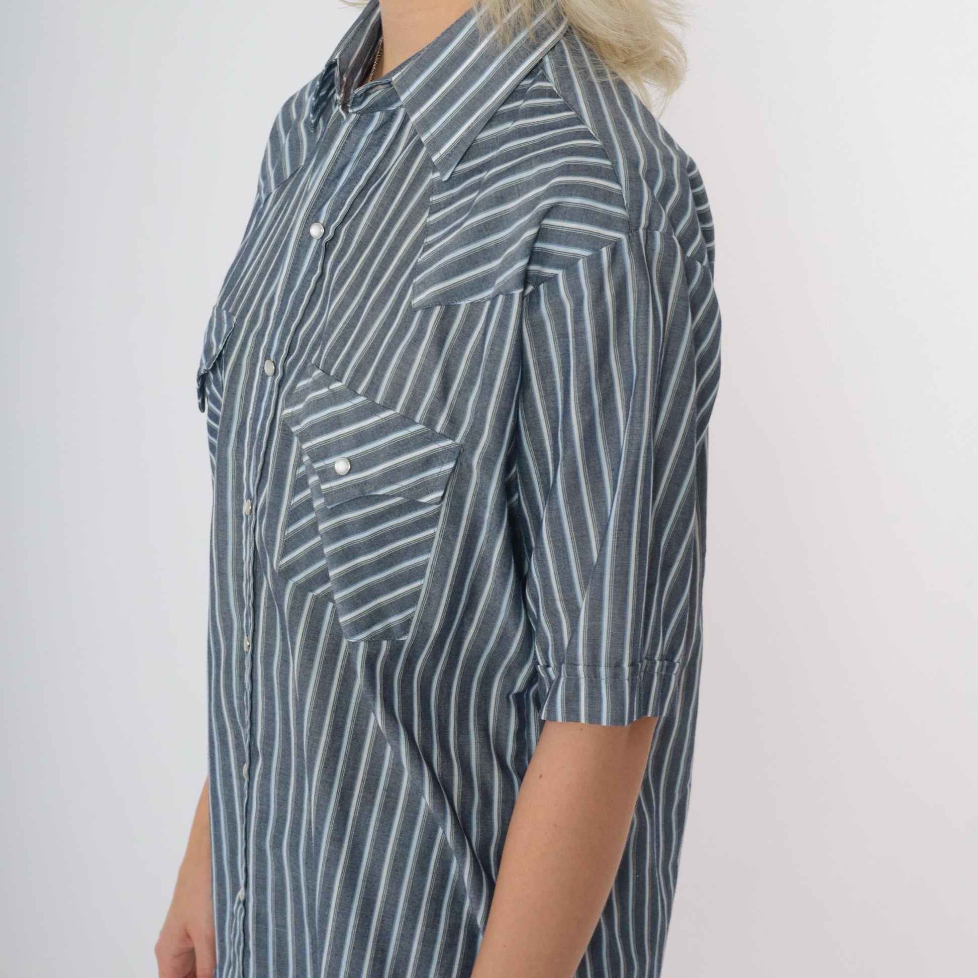 90s Plains Western Wear Pearl Snap Shirt Grey Striped Short Sleeve Small