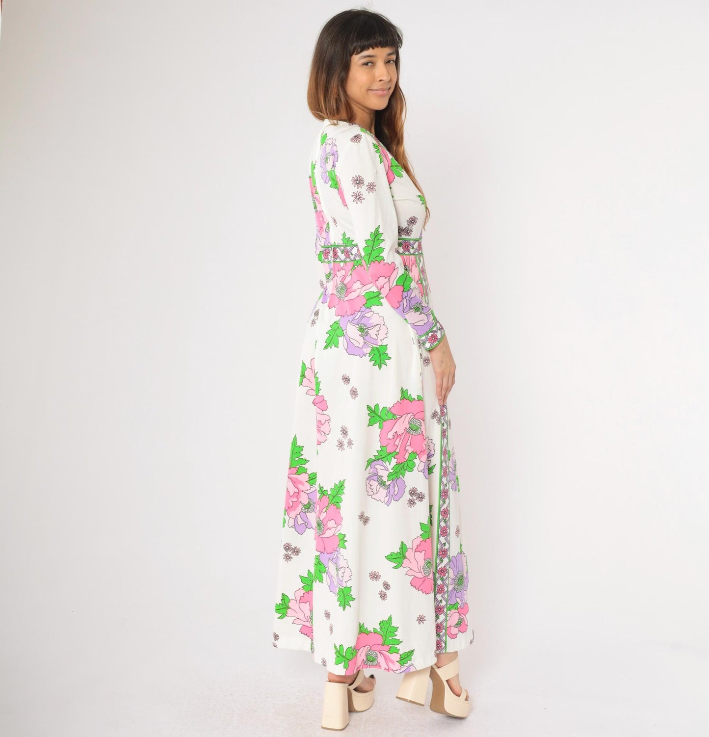 70s Floral Maxi Dress White Pink Purple Green V-Neck Long Sleeve Medium M