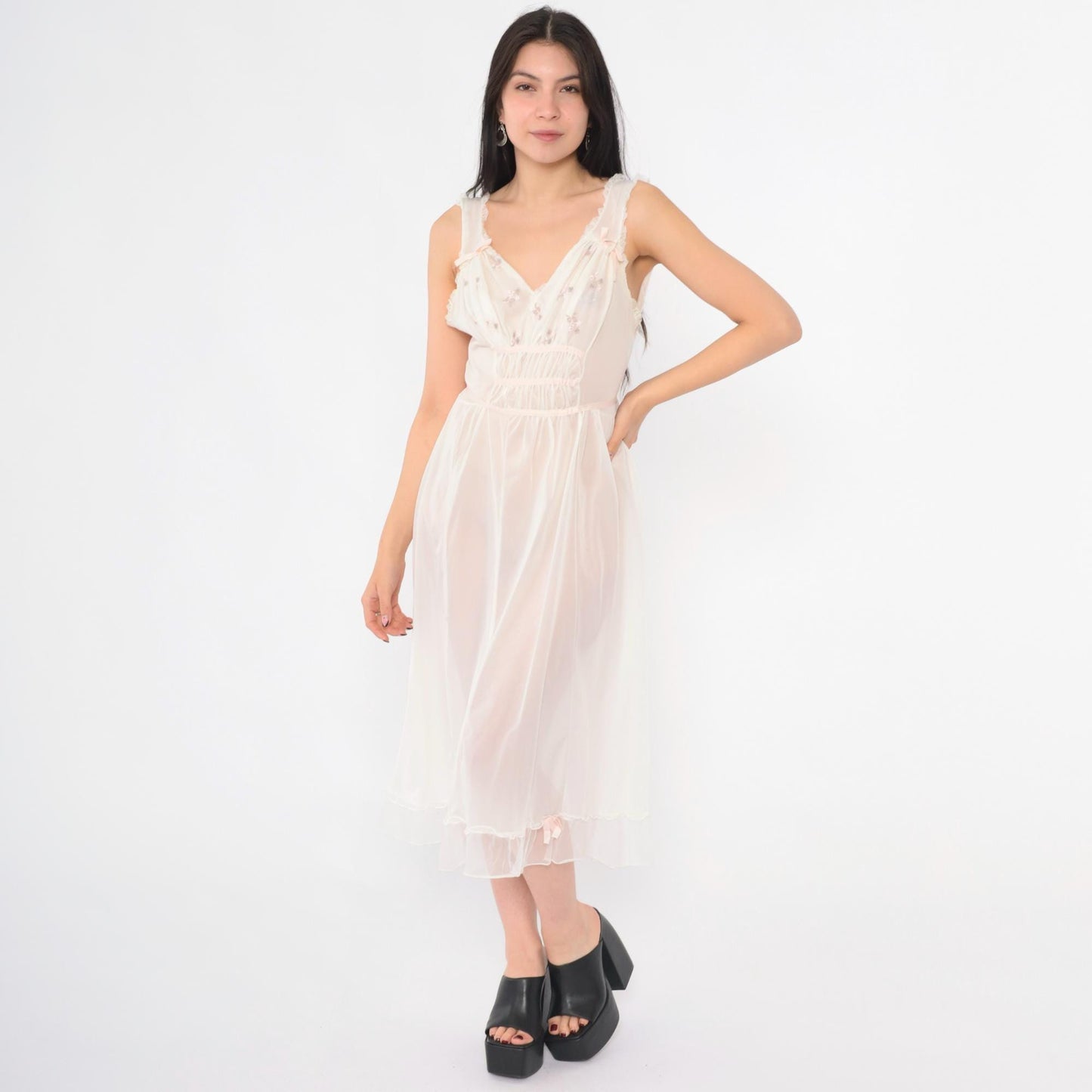 70s Blue Swan White Nylon Nightgown Pink Floral Embroidered Midi Small