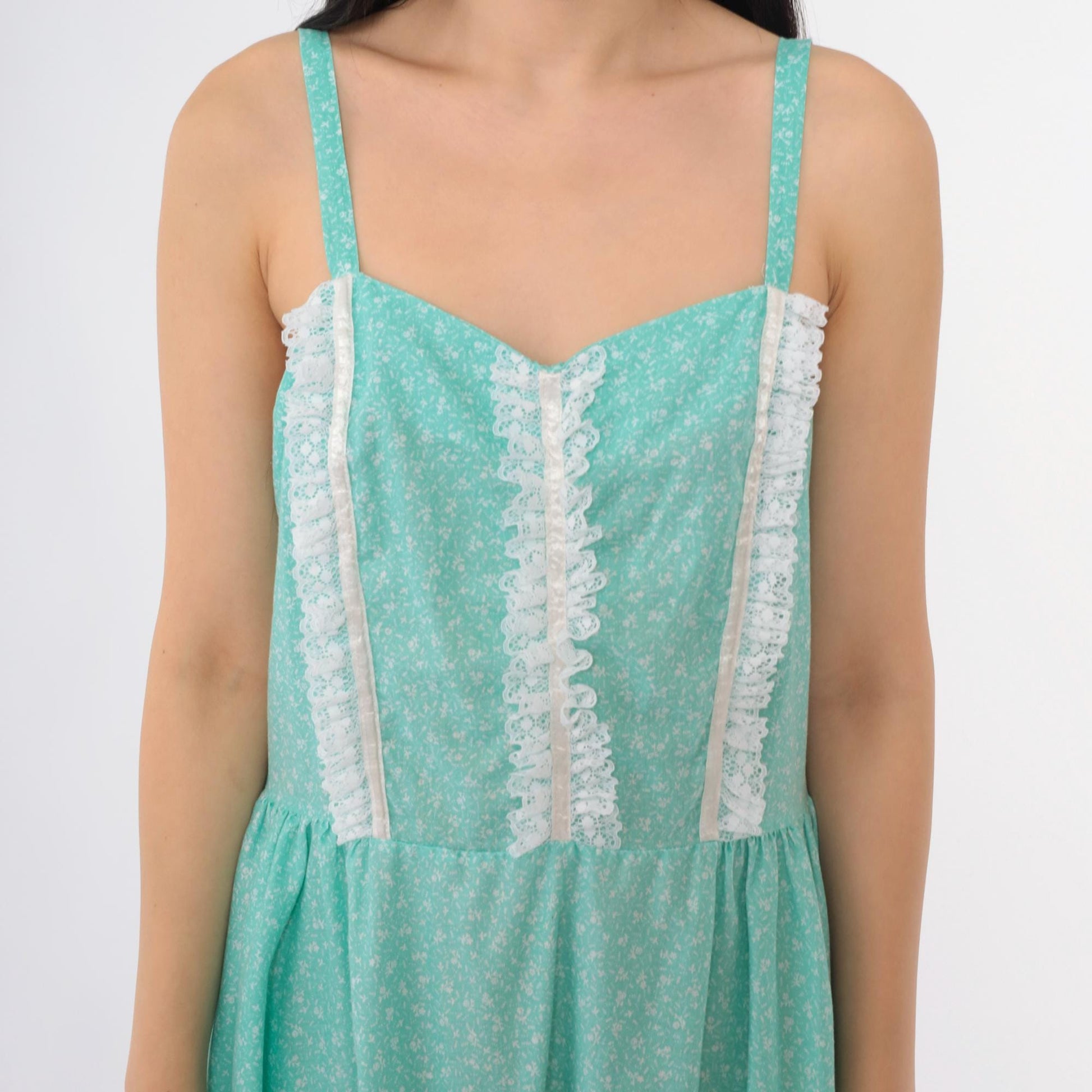 80s Green Floral Prairie Dress Sweetheart Neckline Smocked Midi Large
