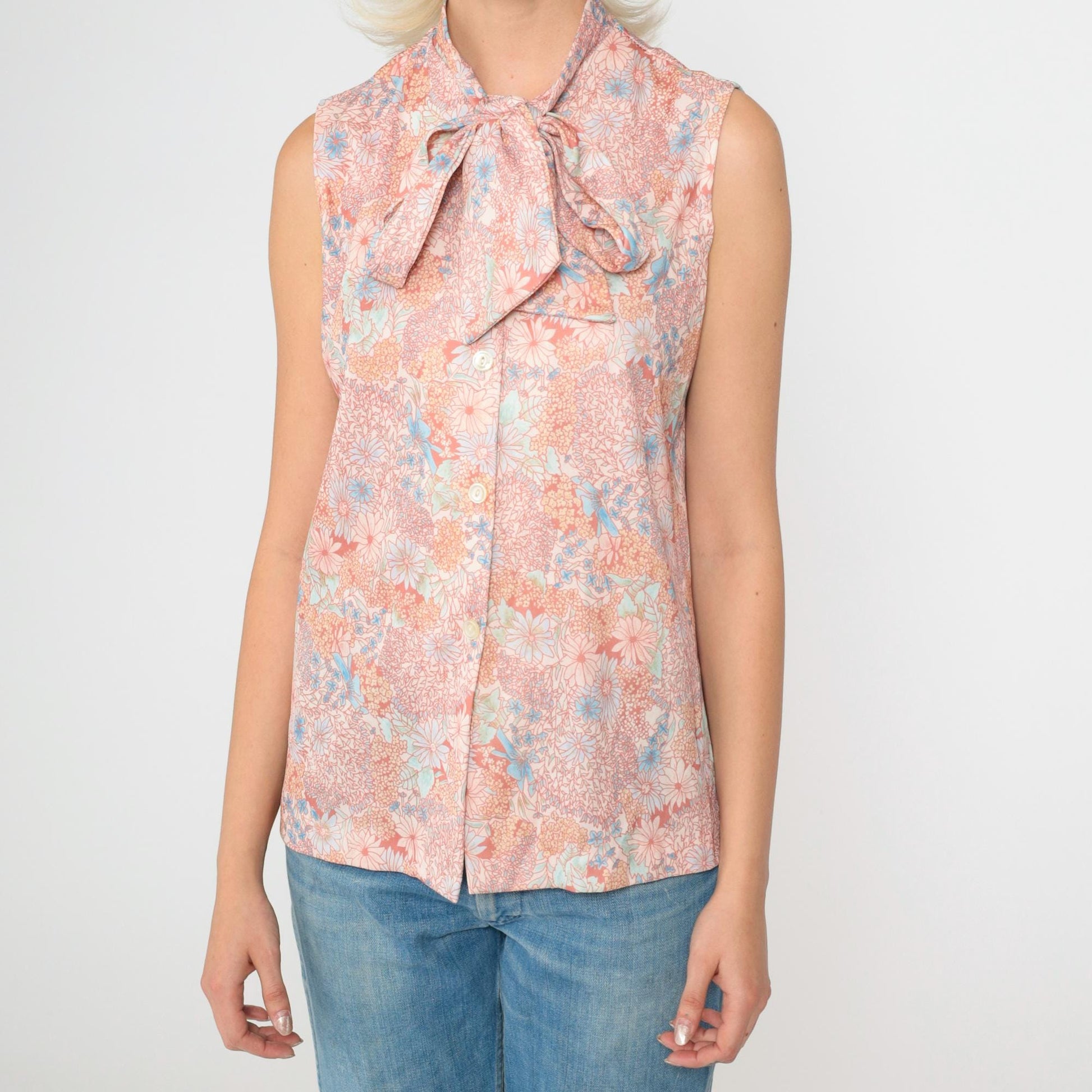 70s Pink Floral Sleeveless Blouse Ascot Bow Neck Button Up Small