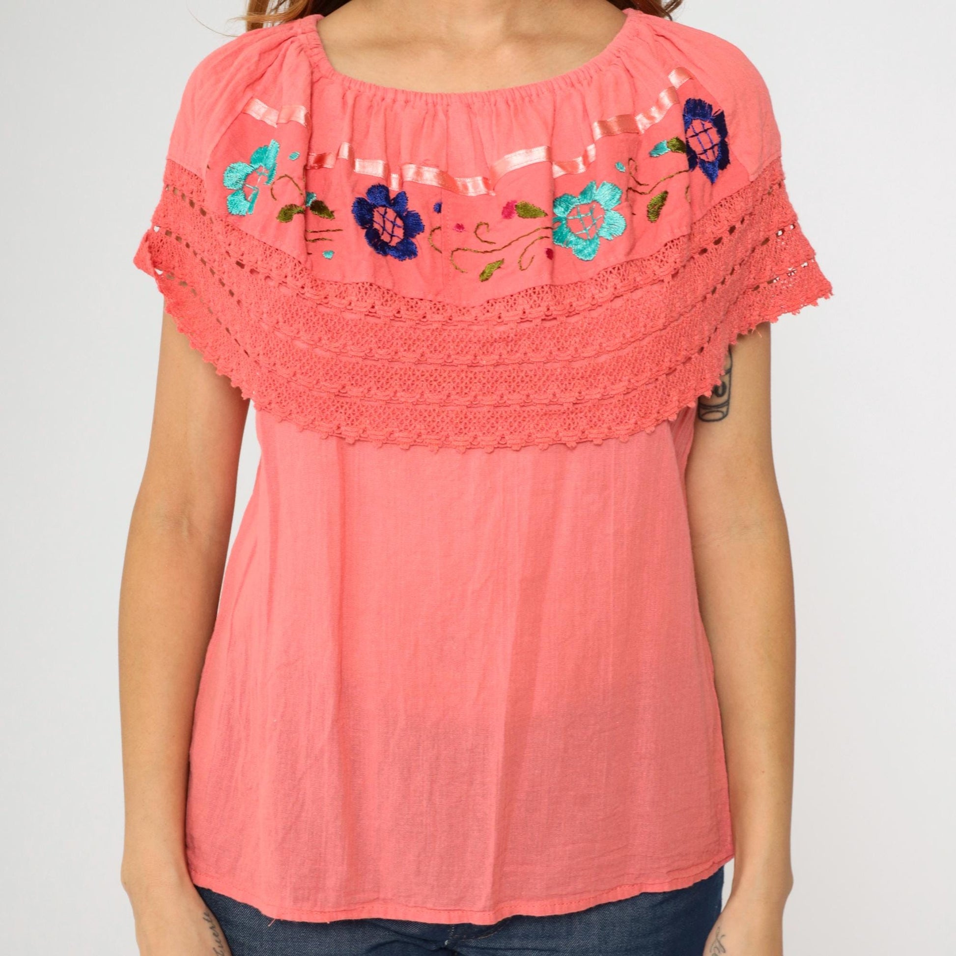 90s Coral Mexican Peasant Blouse Floral Embroidered Off-Shoulder Gauze Top Small