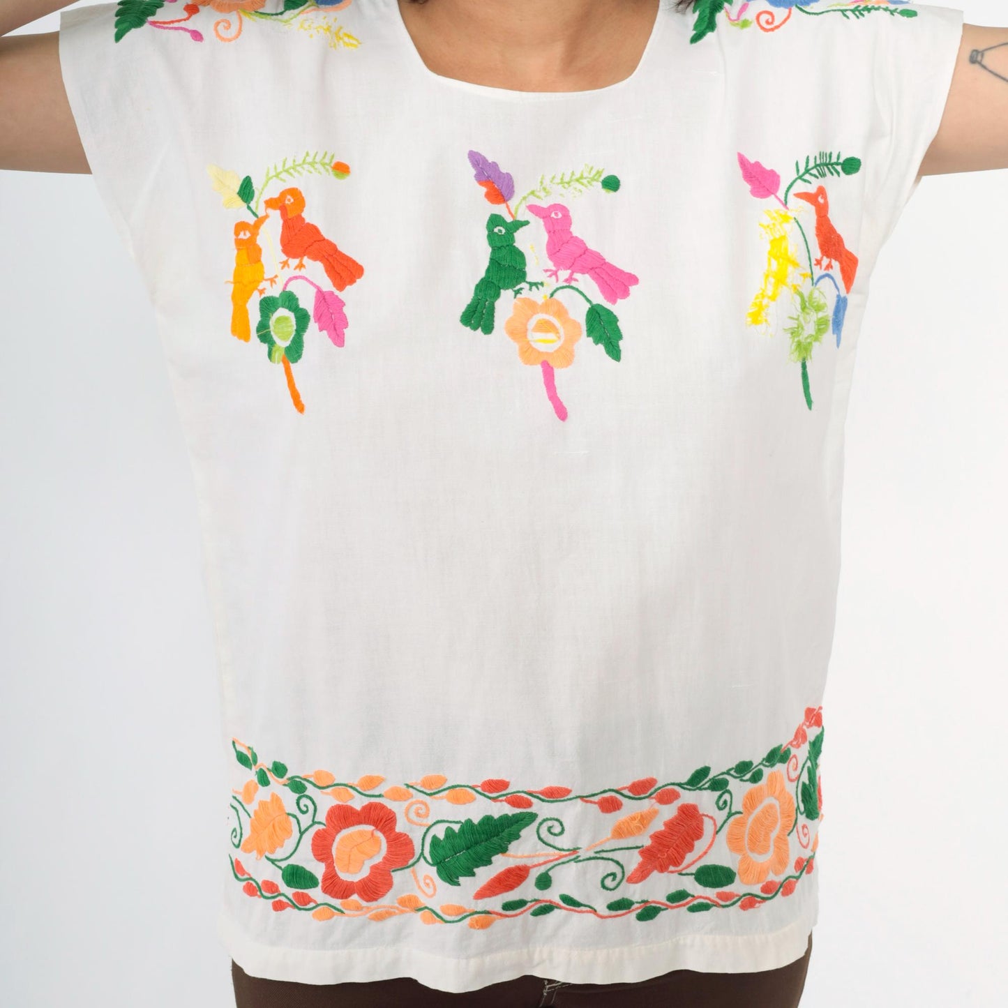 80s Mexican Embroidered Bird Blouse White Cotton Tunic Medium M