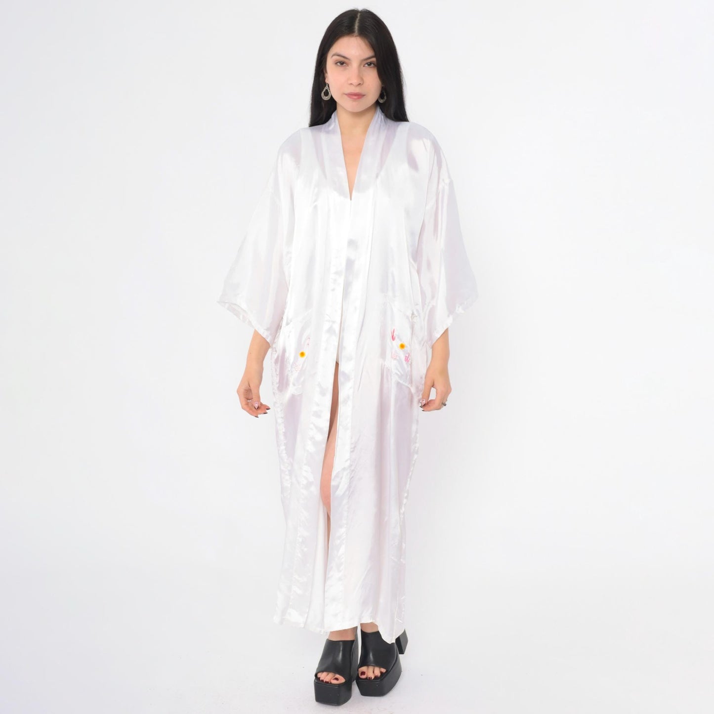90s Chinese Dragon Embroidered Satin Robe White Wrap Maxi Medium M