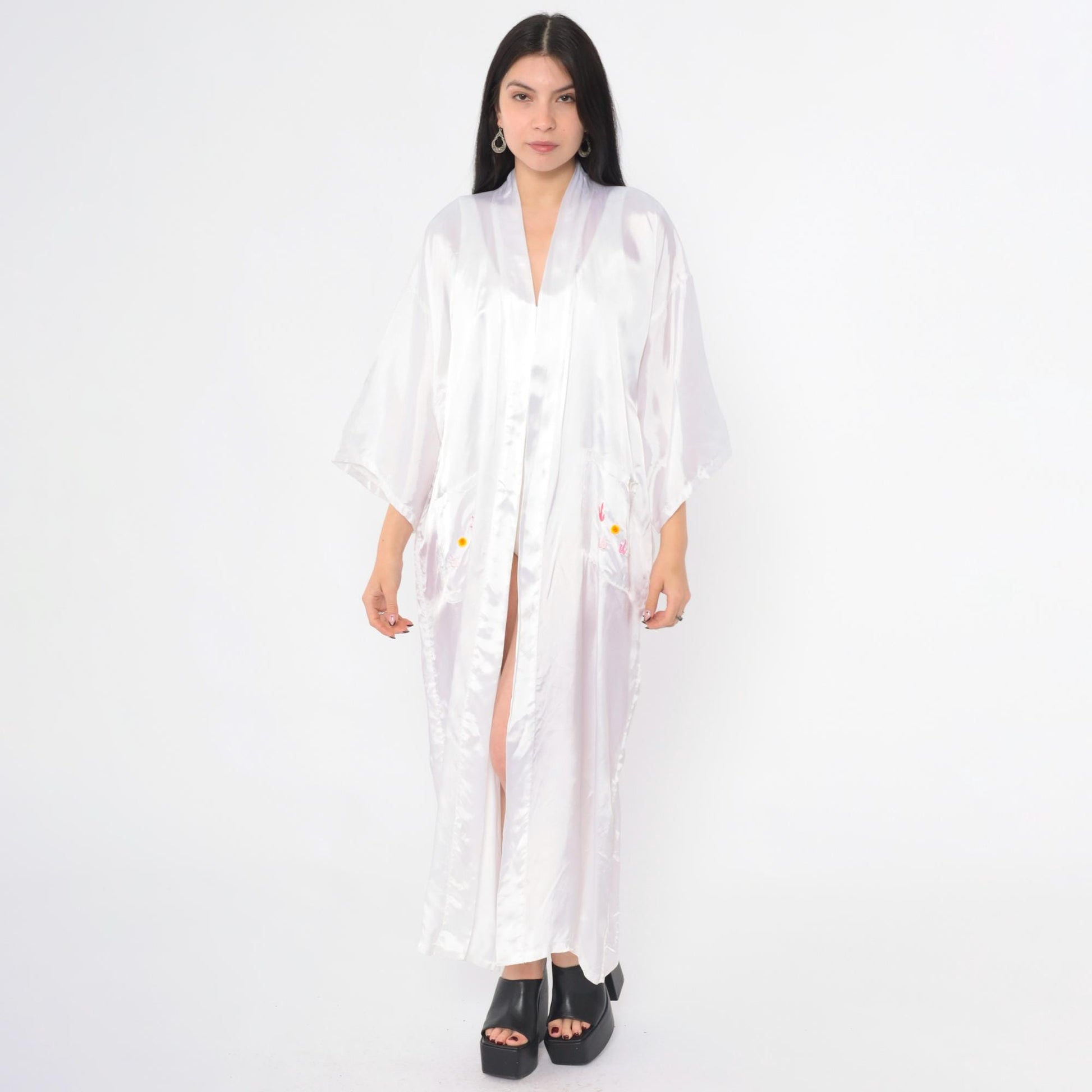 90s Chinese Dragon Embroidered Satin Robe White Wrap Maxi Medium M