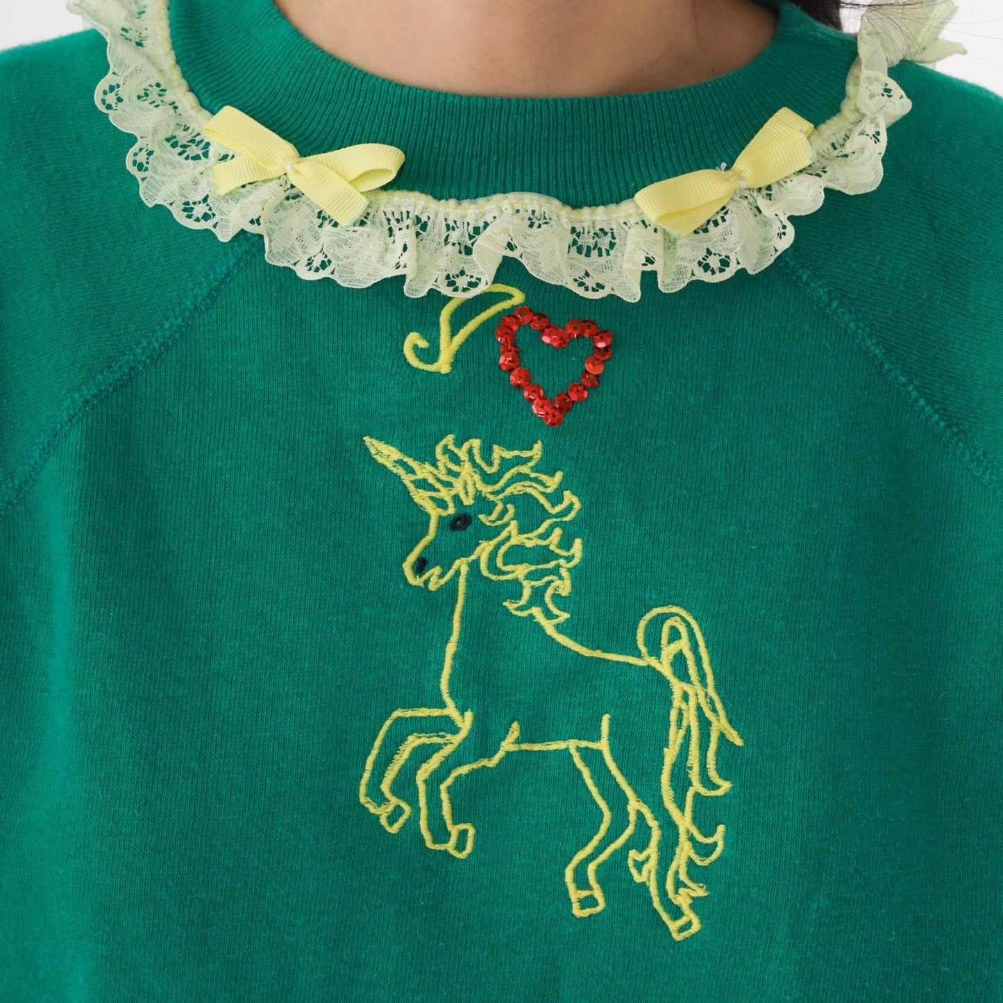 80s Unicorn Embroidered Sequin Heart Raglan Sweatshirt Green Medium