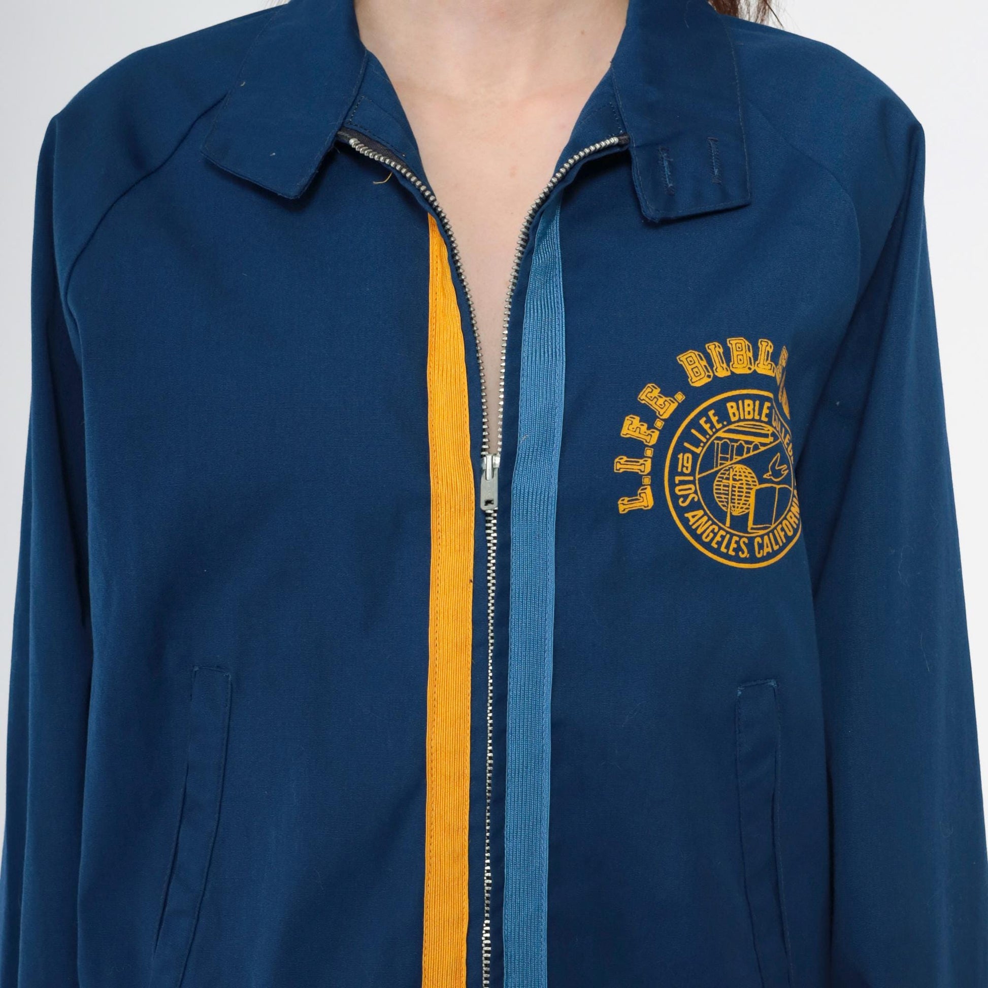 80s LIFE Bible College Los Angeles Sportmaster Windbreaker Jacket Navy Medium M