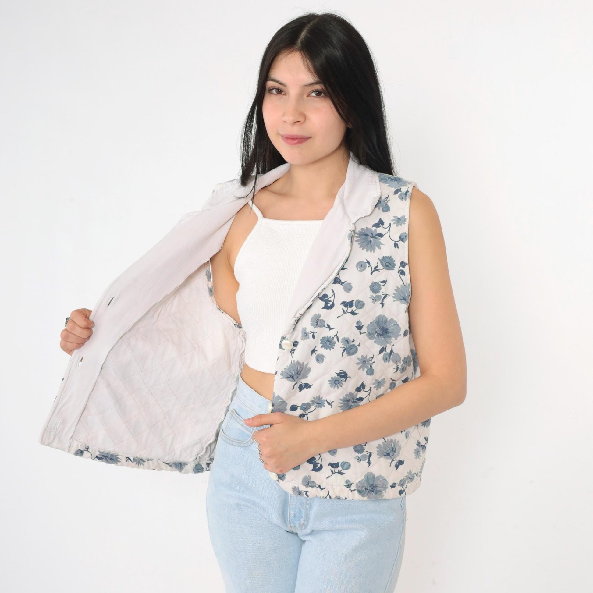 90s Quilted Floral Vest White Blue Button Front Collared Medium M