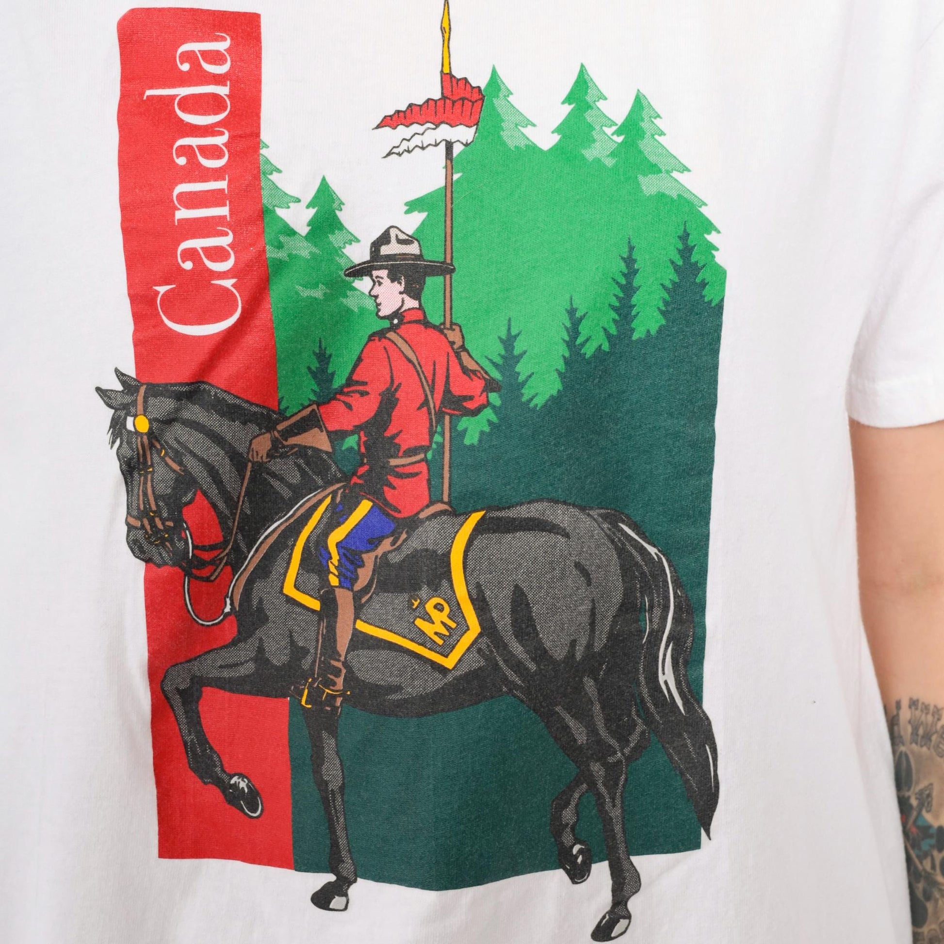90s RCMP Country Canada Mountie Graphic T-Shirt White Cotton Medium M