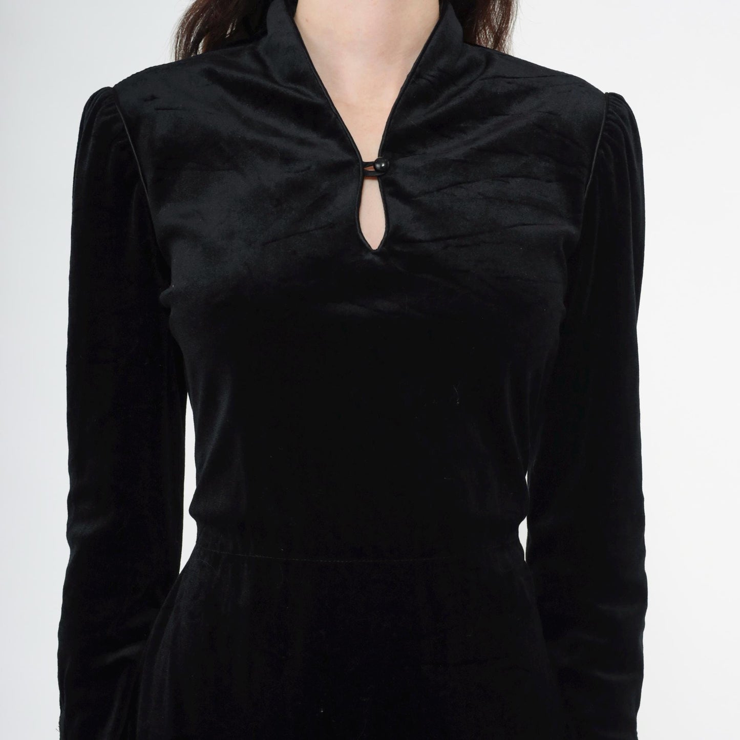80s Black Velour Midi Dress Keyhole Neckline Long Sleeve Fitted Small