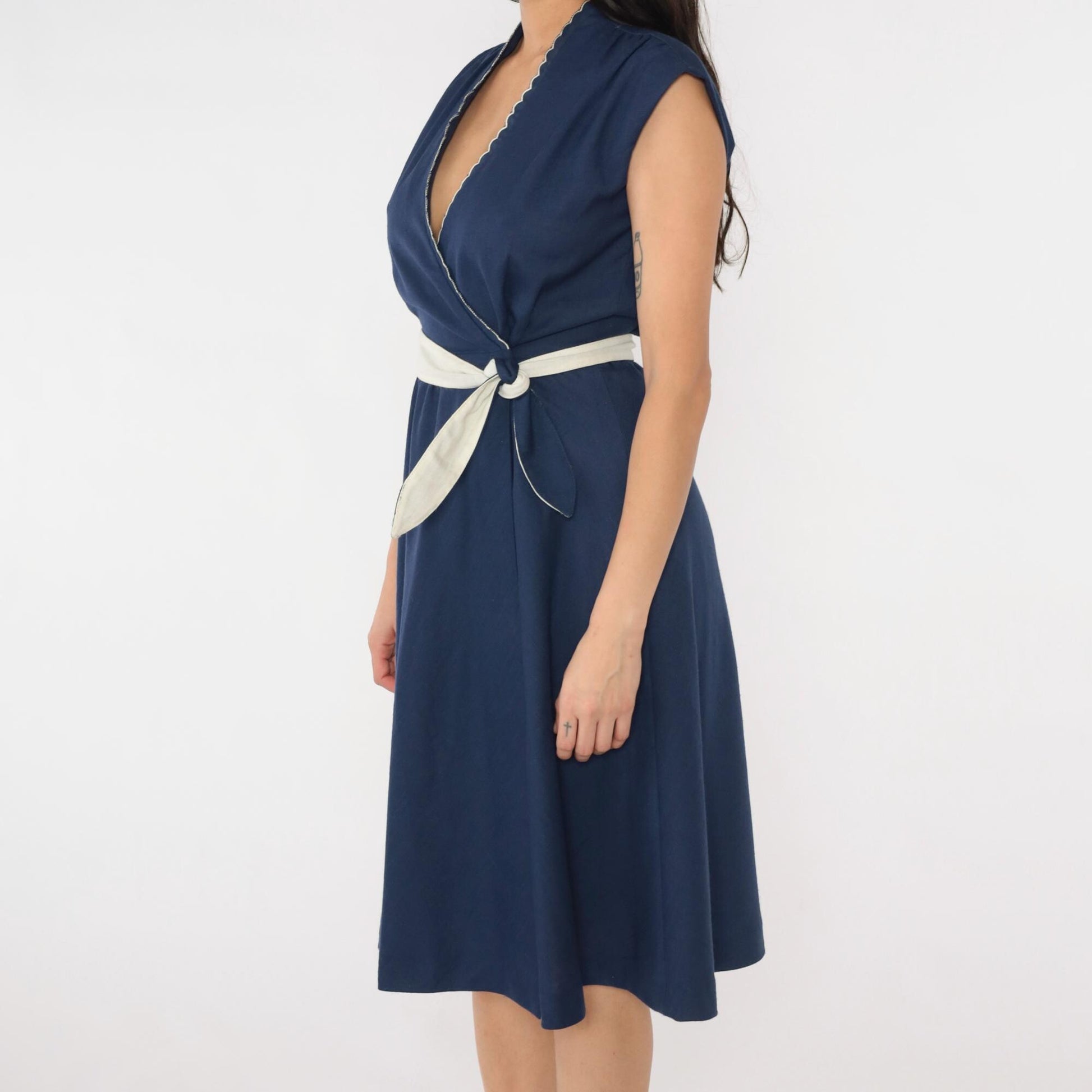 70s Jody of California Navy Wrap Dress Scalloped Neckline Midi Small