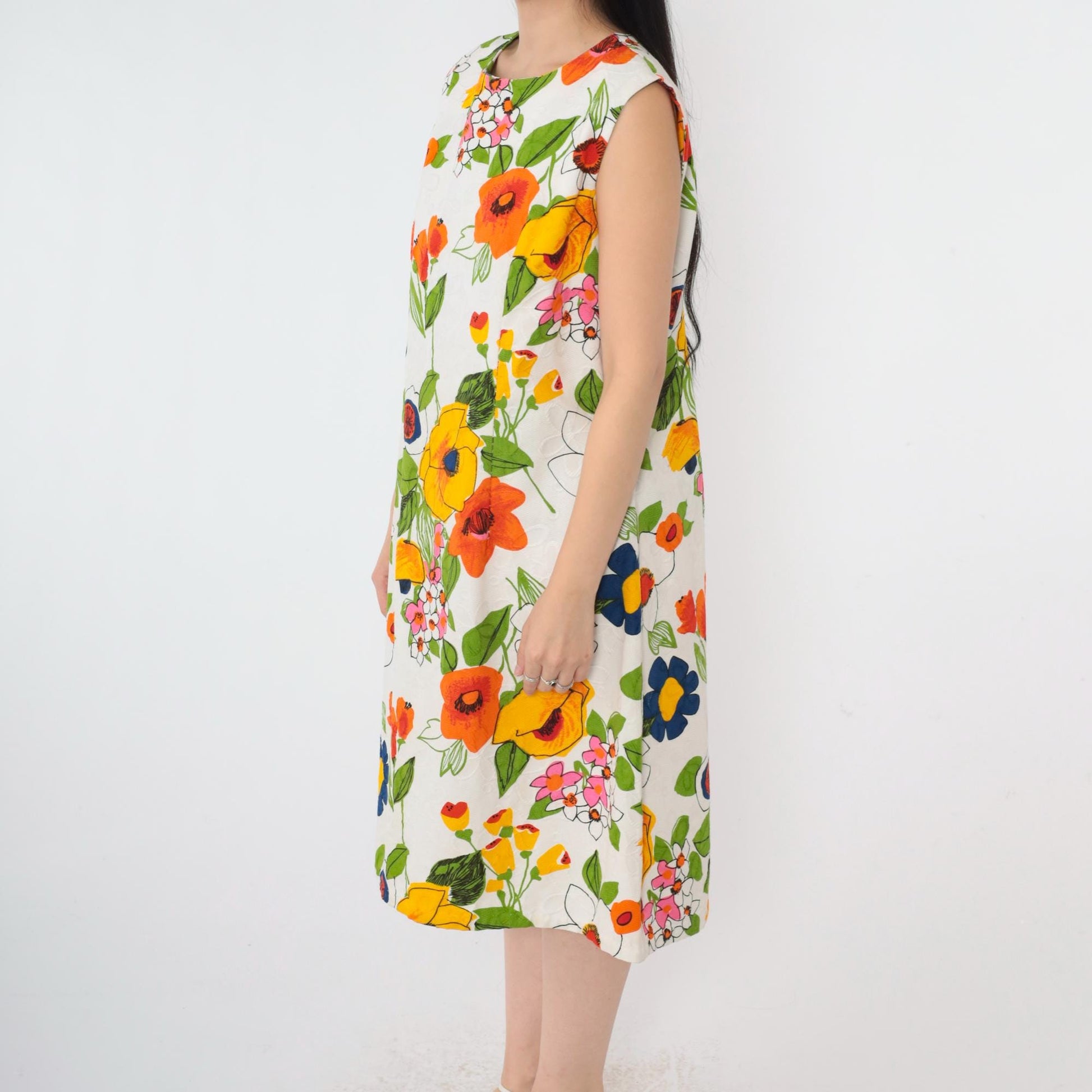 1960s Mod Floral A-Line Dress White Yellow Orange Green Sleeveless Large