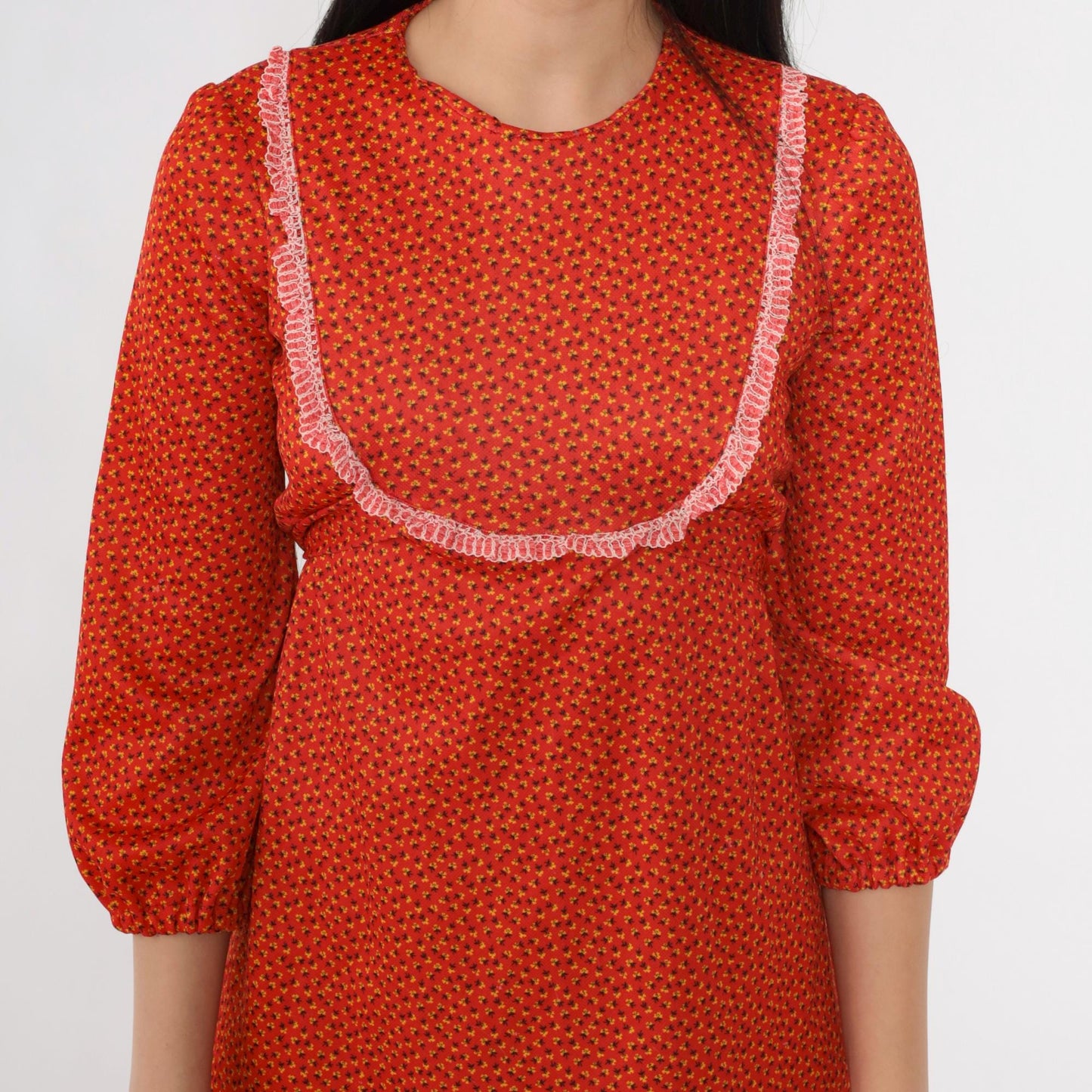 70s Red Calico Floral Empire Waist Mini Dress Lace Bib 3/4 Sleeve Extra Small