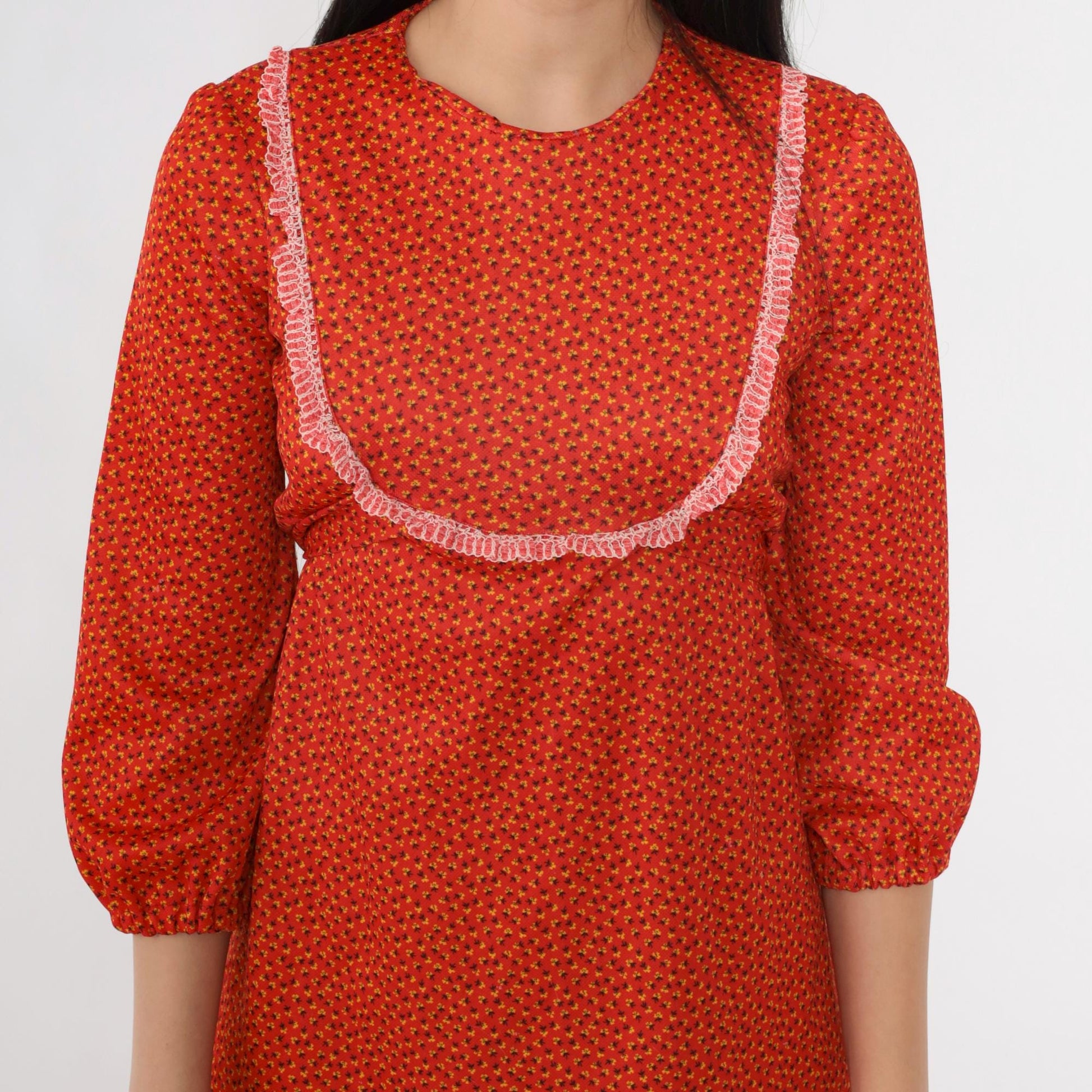 70s Red Calico Floral Empire Waist Mini Dress Lace Bib 3/4 Sleeve Extra Small