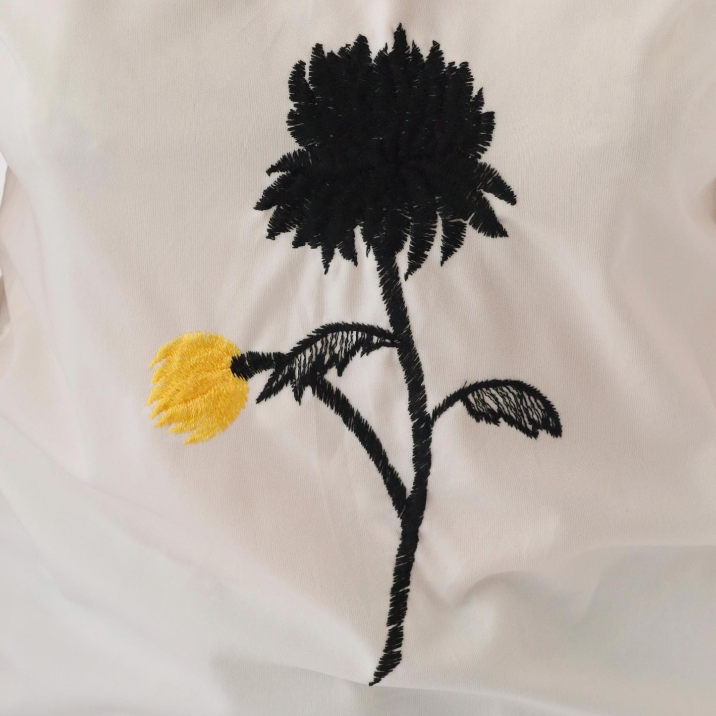 70s White Tank Top Black Yellow Floral Embroidered Rose Scoop Neck Extra Small