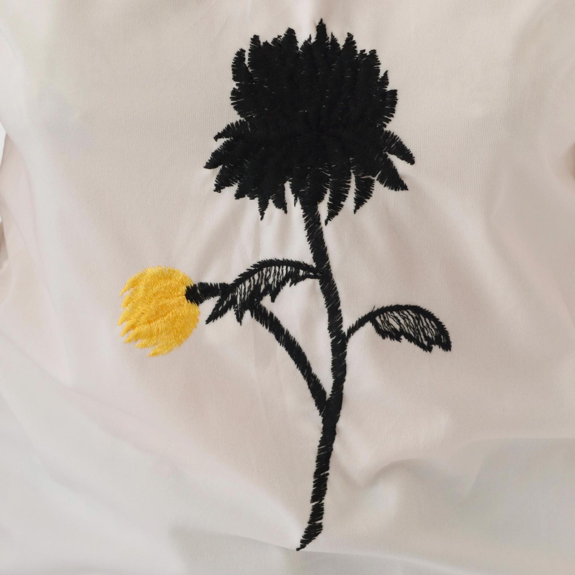 70s White Tank Top Black Yellow Floral Embroidered Rose Scoop Neck Extra Small