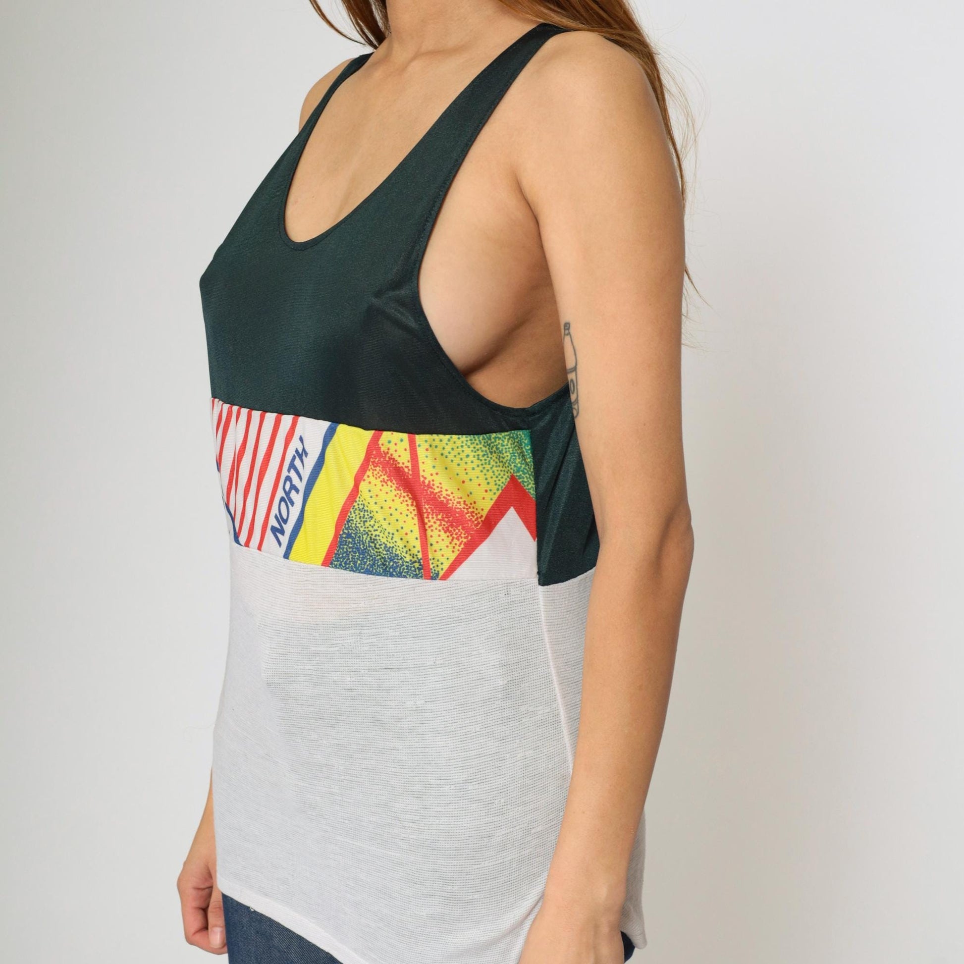 90s Colorblock Mesh Athletic Tank Top Flag Graphic Black White Small S