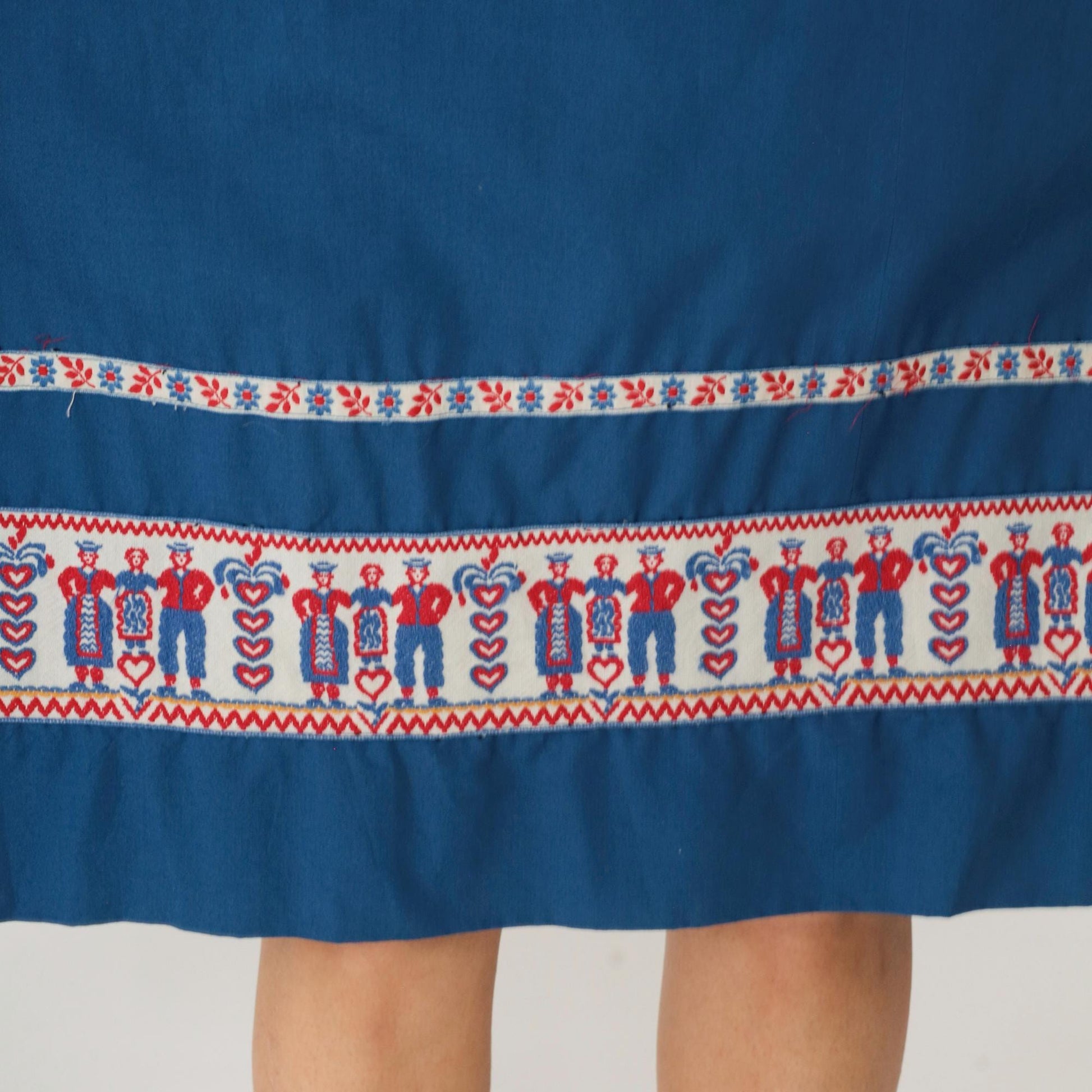 1970s Austrian Folk Embroidered Shift Dress Blue Midi Bell Sleeve Medium Large