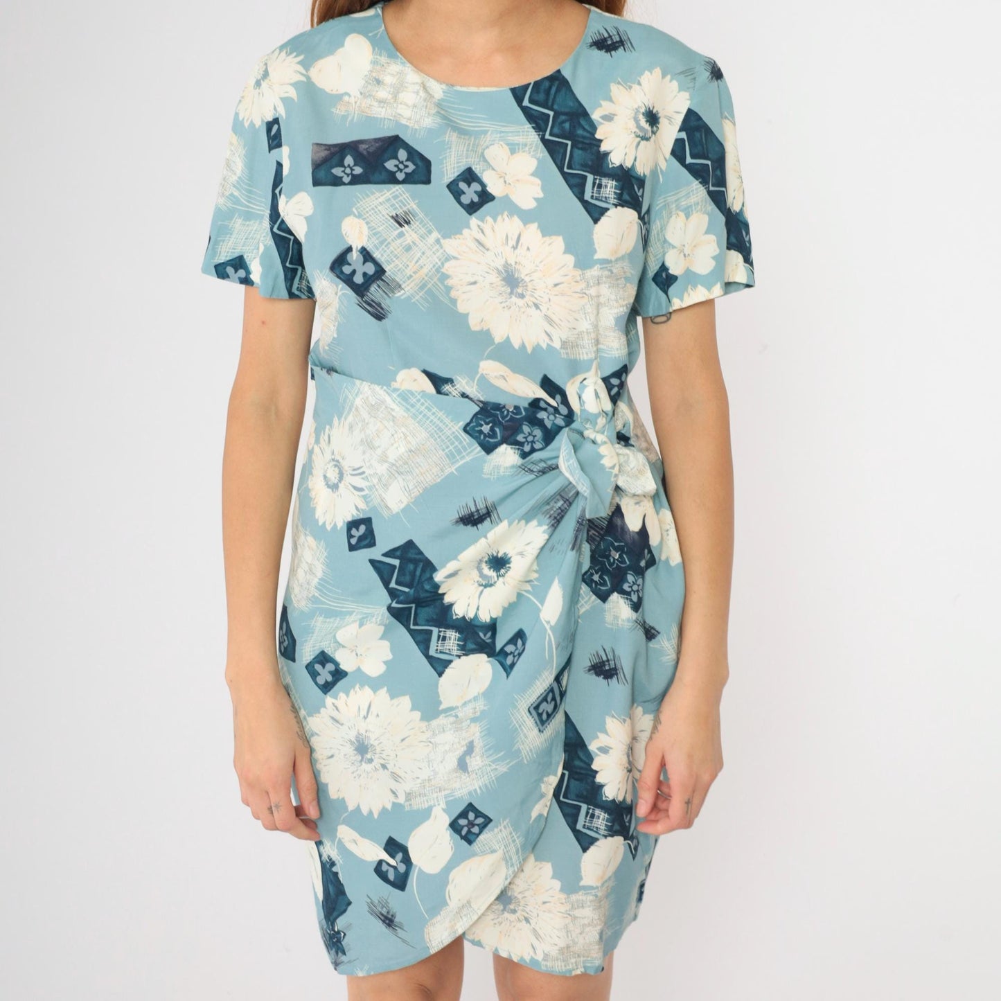 90s Karin Stevens Floral Mini Dress Blue Wrap Tie Rayon Short Sleeve Medium