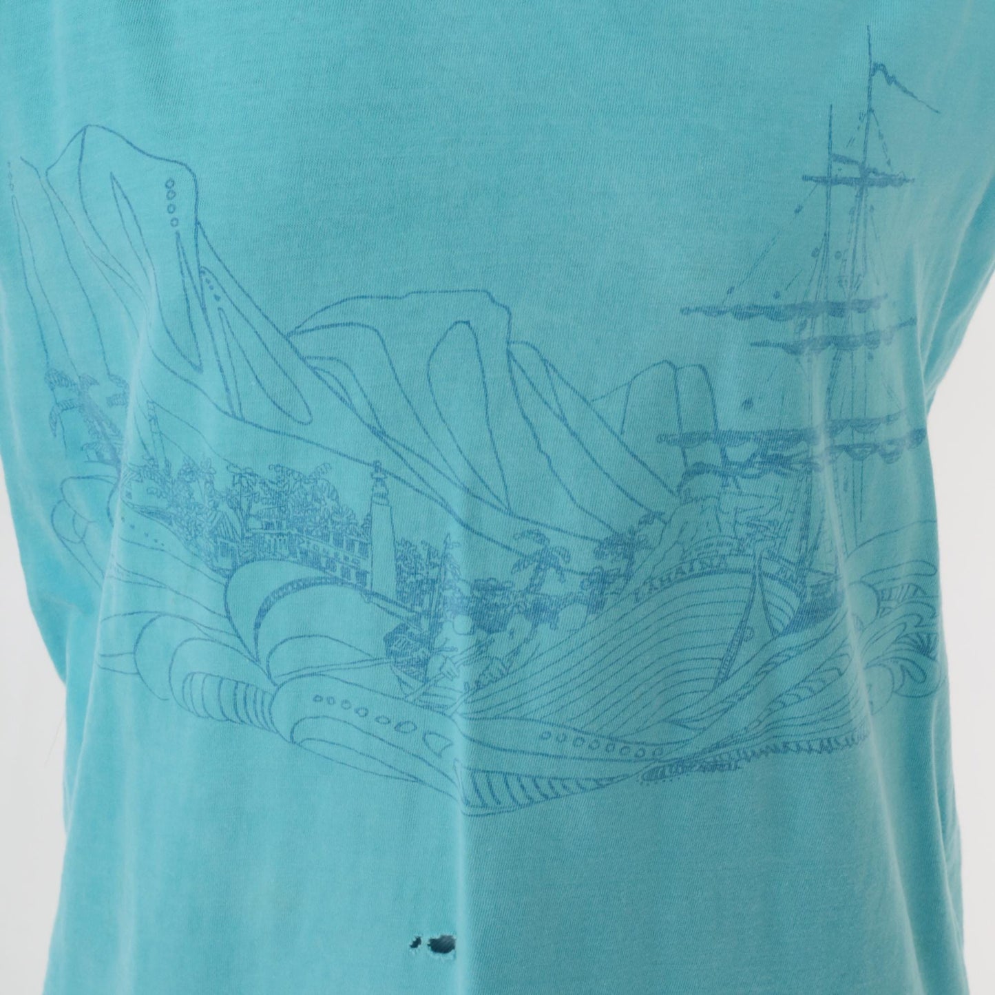 80s Hawaii Sailors Rowboat Beach Graphic T-Shirt Blue Crewneck Medium