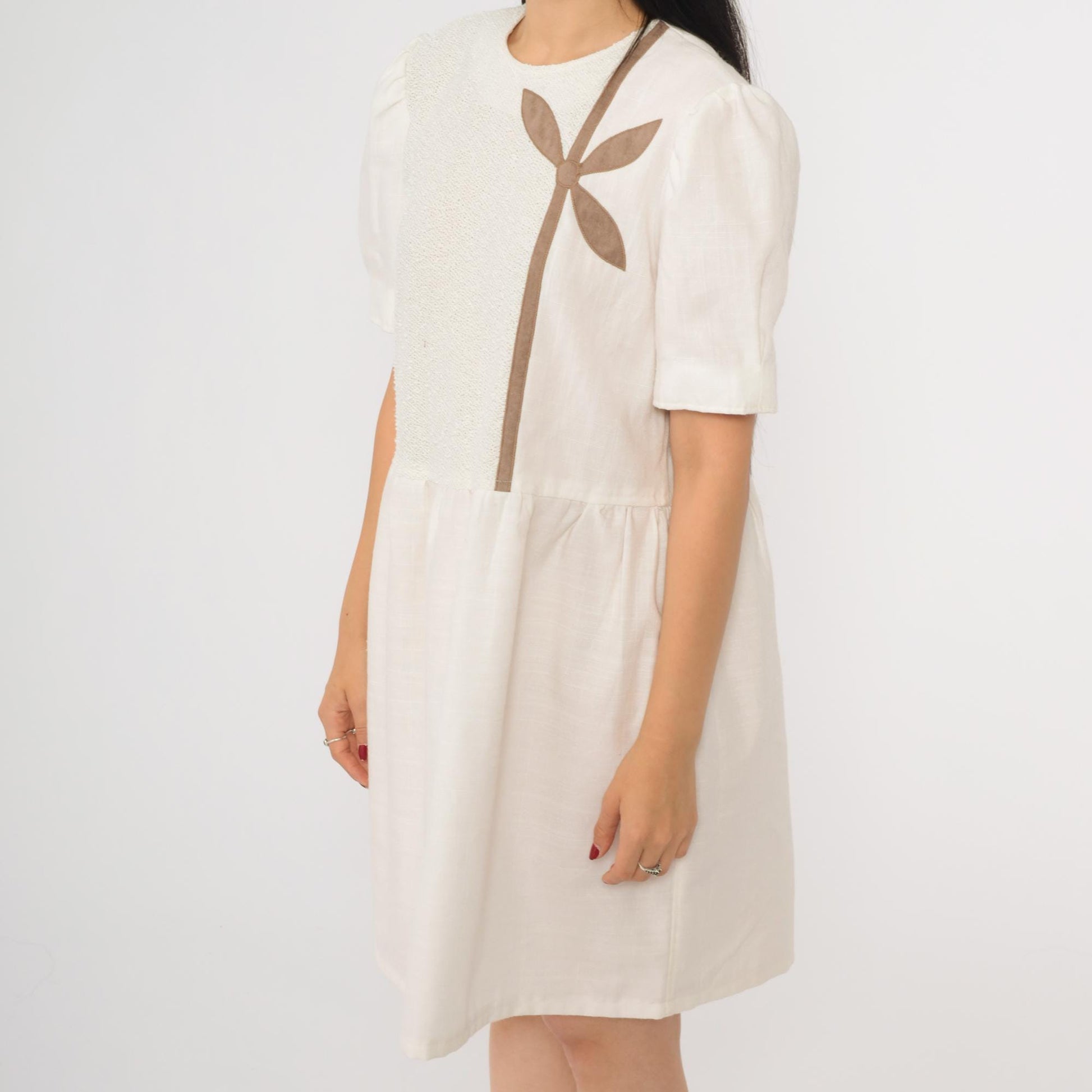80s Leslie Fay White Floral Applique Mini Dress Puff Sleeve Boucle Knit Medium Large