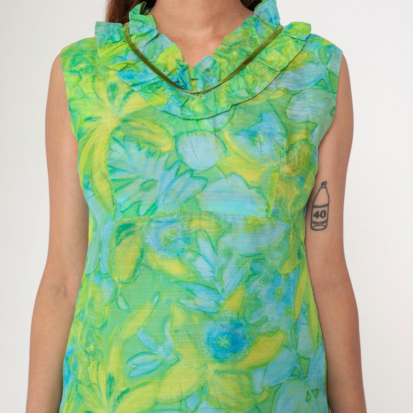 70s Green Floral Watercolor Maxi Dress Empire Waist Ruffled Neckline Medium