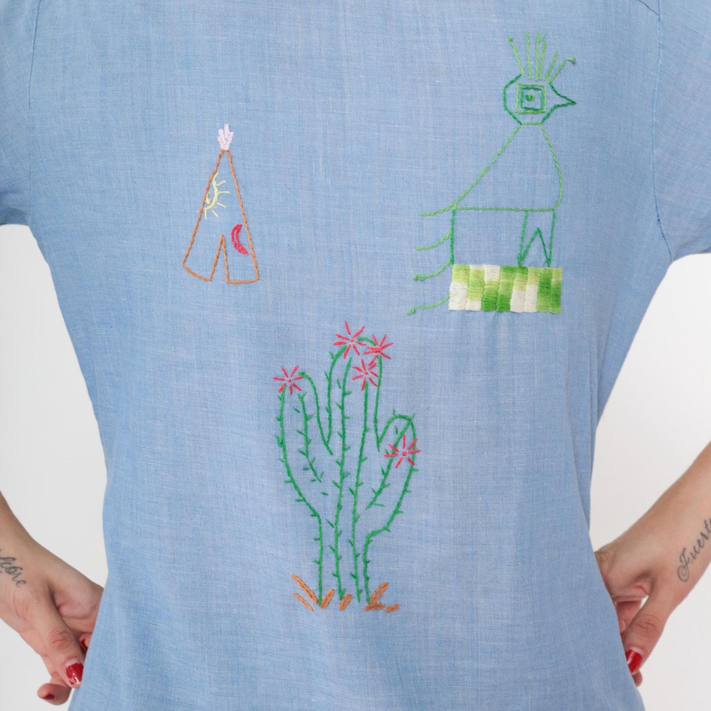 70s Montgomery Ward Chambray Shirt Embroidered Saguaro Cactus Mouse Blue Small