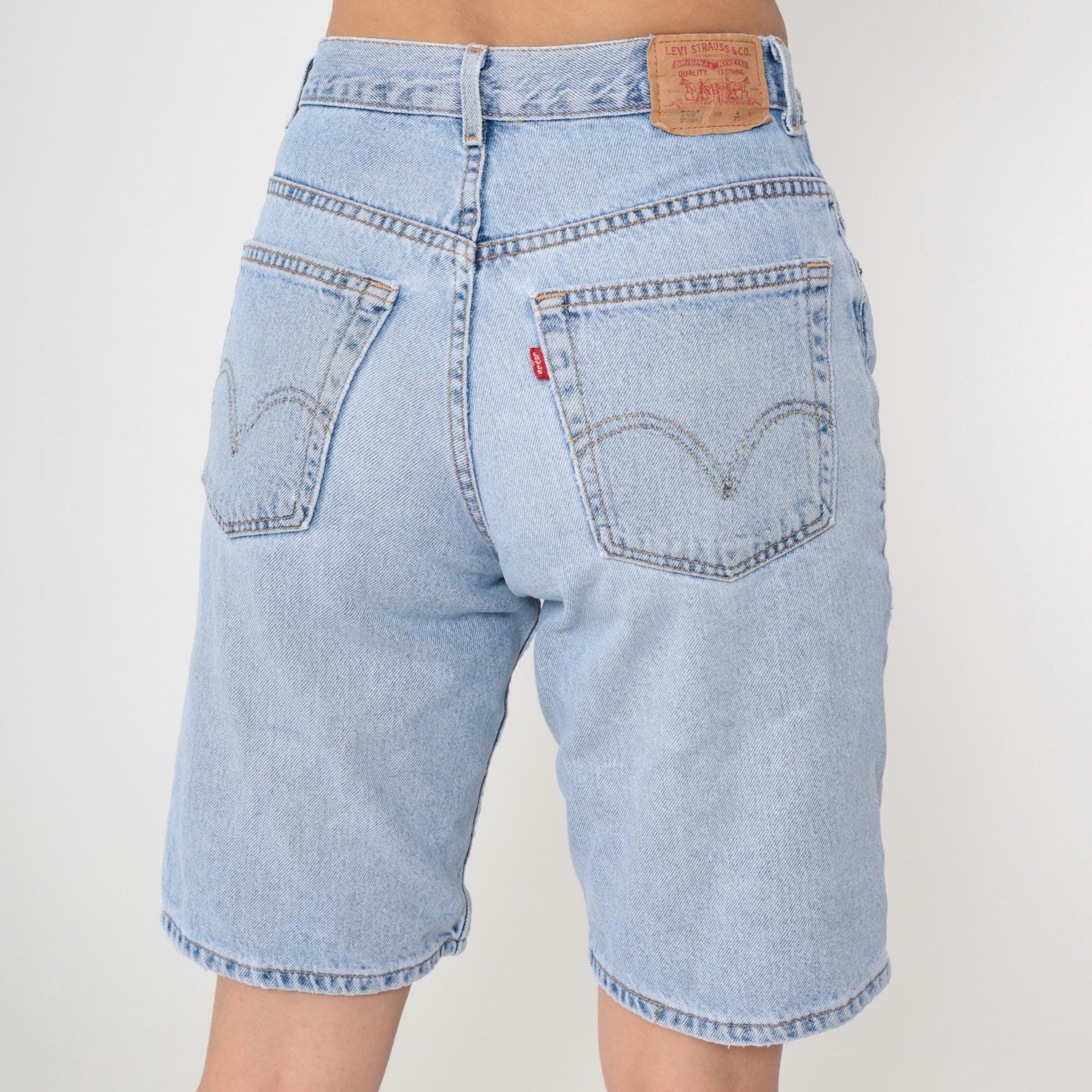 Y2K Levi's 569 High-Waisted Denim Shorts Blue Jean Small 28