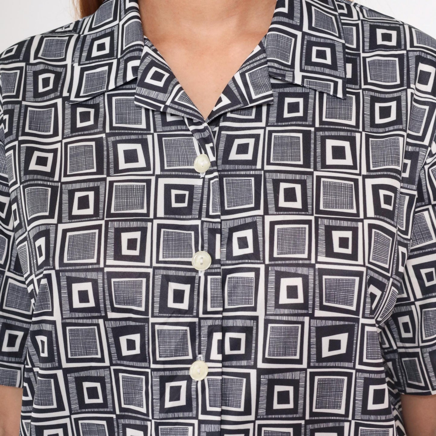 Y2K Geometric Op Art Button-Up Blouse Black White Square Print Large