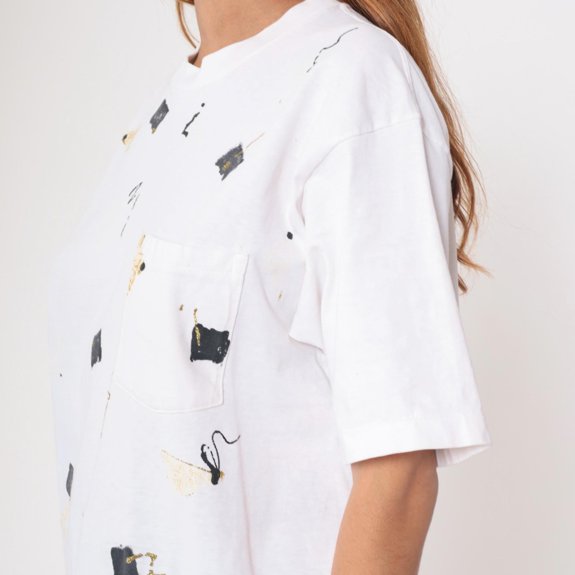 90s Abstract Geometric Glitter T-Shirt White Gold Black Graphic Tee Medium